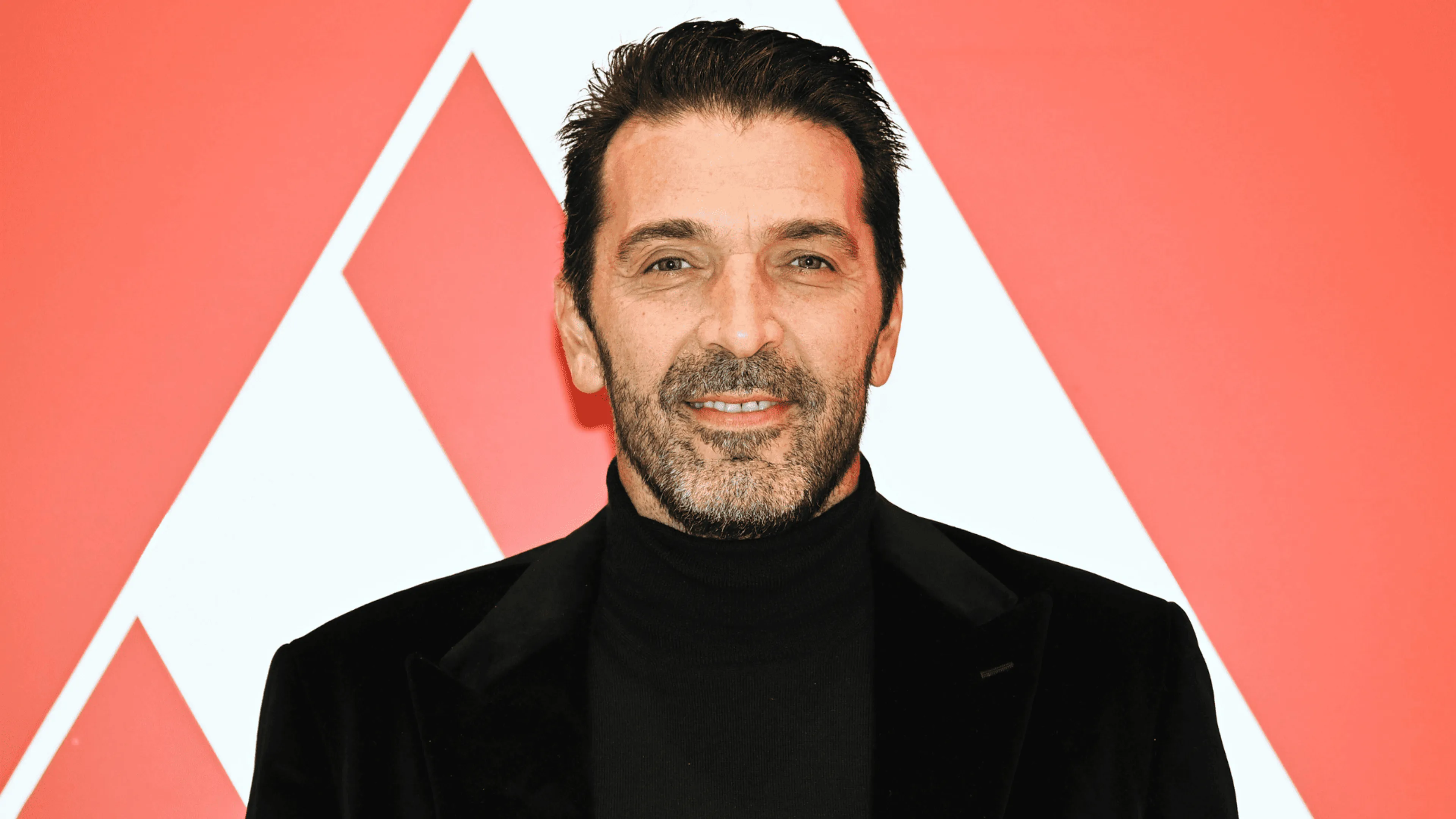 Copertina di Buffon: “Paragonare Thiago Motta ad Allegri? Chi lo fa vuole solo infastidire l’ambiente Juve”