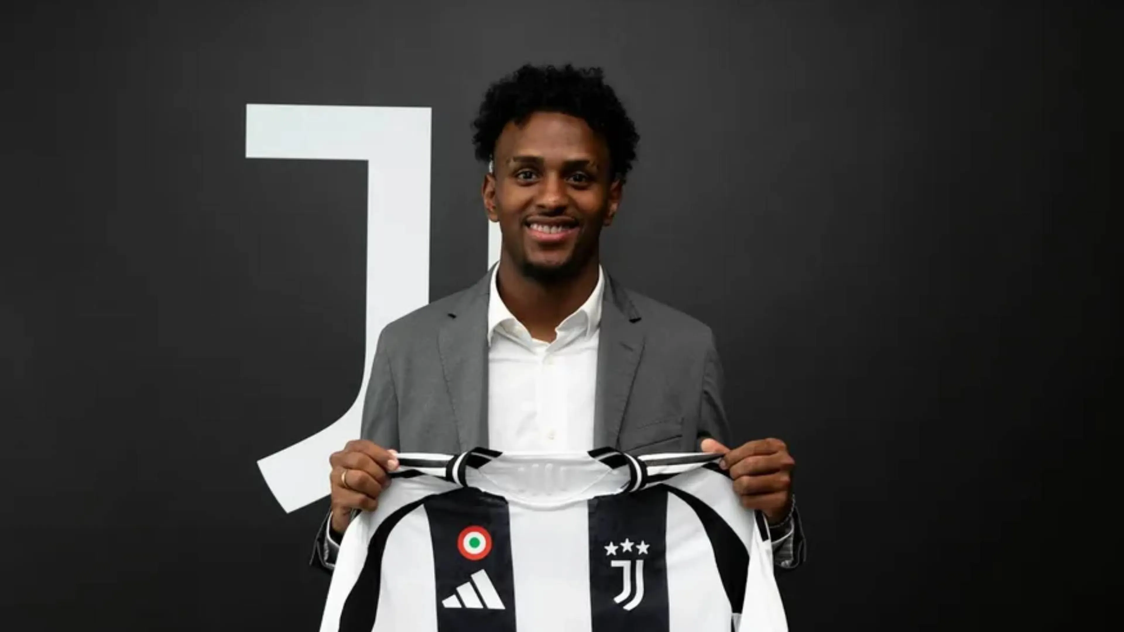 Copertina di Cabal si presenta: "Da bambino tifavo Juve". Poi il messaggio ai tifosi