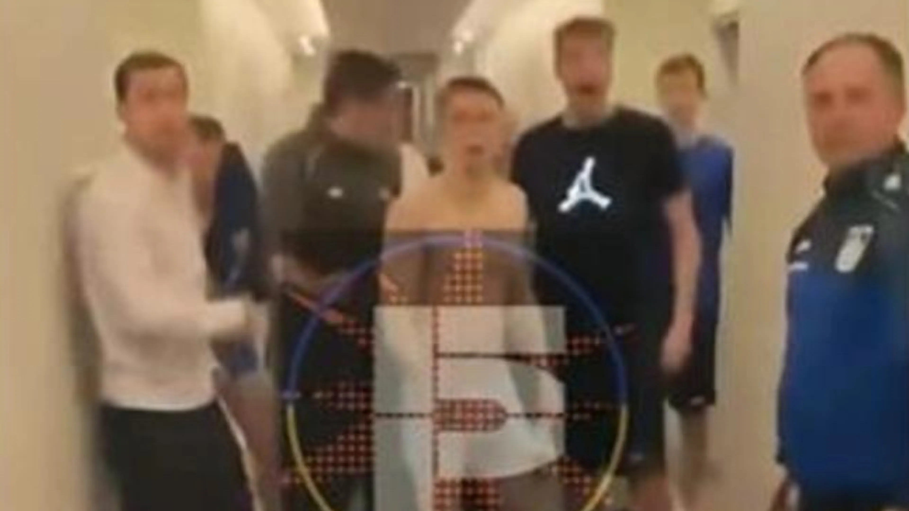 Copertina di Calciatori russi e ucraini si ritrovano per caso in un hotel in Turchia e scoppia il finimondo (VIDEO)