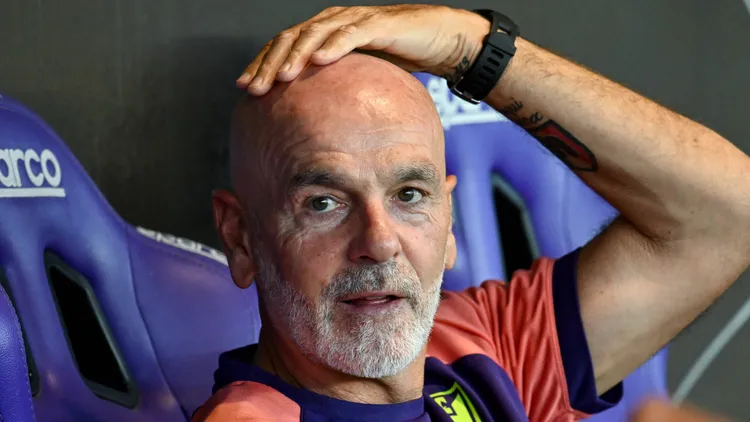 /images/c/a/l/calcio-amichevole-acf-fiorentina-vs-japan-university-fa-acf-fiorentina-s-coach-stefano-pioli-during-acf-fiorentina-vs-japan-university-fa-friendly-football-match-in-bagno-a-ripoli-fi-italy-august-14-2025-bagno-a-ripoli-fi-italy-copyright-xipaxsport-abacaxjpg_1756188833400.jpg