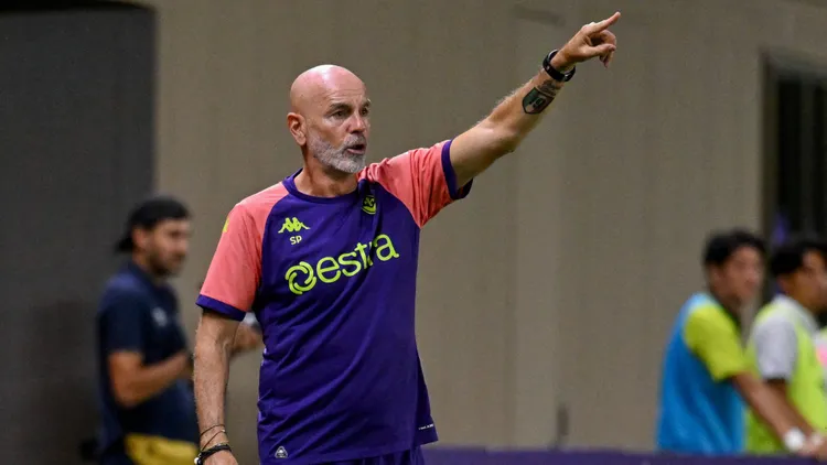 /images/c/a/l/calcio-amichevole-acf-fiorentina-vs-japan-university-fa-acf-fiorentina-s-coach-stefano-pioli-during-acf-fiorentina-vs-japan-university-fa-friendly-football-match-in-bagno-a-ripoli-fi-italy-august-14-2025-bagno-a-ripoli-fi-italy-copyright-xipaxsport-abacaxjpg_1756322262301.jpg