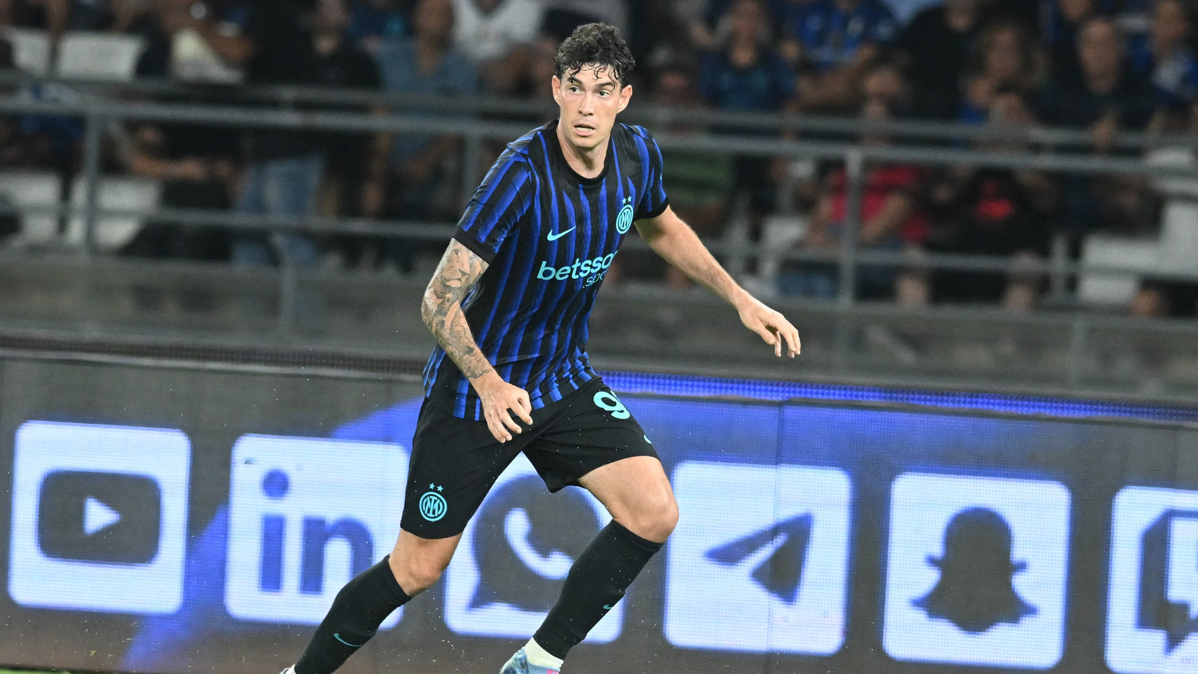 Bastoni sfida il Napoli: "C'è fame di rivincita"