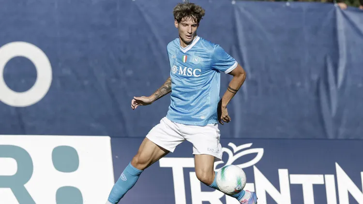 /images/c/a/l/calcio-amichevole-napoli-vs-arezzo-alessandro-zanoli-of-ssc-napoli-controls-the-ball-during-the-summer-friendly-match-between-ssc-napoli-vs-arezzo-at-the-pre-season-training-camp-in-val-di-sole-in-trentino-dimaro-folgarida-of-ssc-napoli-corciato-italy-copyright-xipaxsport-abacaxjpg_1753255769195.jpg