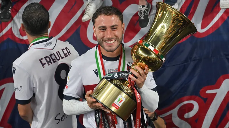 /images/c/a/l/calcio-coppa-italia-final-ac-milan-vs-bologna-fc-davide-calabria-of-bologna-celebrating-the-victory-at-the-end-of-the-match-with-the-cup-during-italy-cup-football-final-milan-v-bologna-olimpic-stadium-rome-may-14th-2025-mattia-vian-during-final-ac-milan-vs-bologna-fc-italian-football-coppa-italia-match-in-rome-italy-may-14-2025-rome-italy-copyright-xipaxsport-abacaxjpg_1748279649414.jpg
