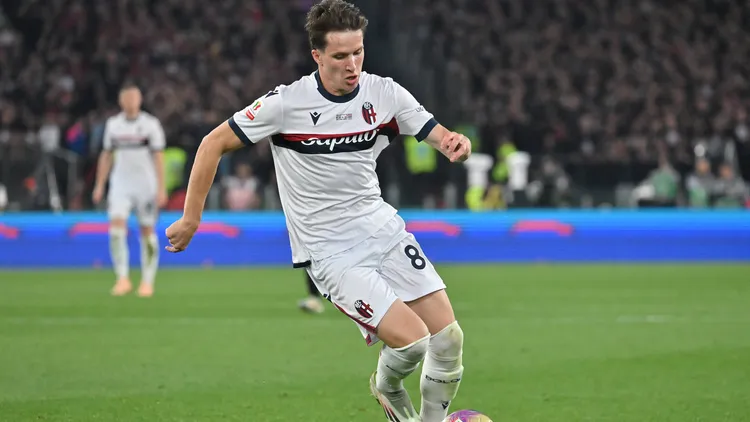 /images/c/a/l/calcio-coppa-italia-final-ac-milan-vs-bologna-fc-giovanni-fabbian-of-bologna-during-italy-cup-football-final-milan-v-bologna-olimpic-stadium-rome-may-14th-2025-mattia-vian-during-final-ac-milan-vs-bologna-fc-italian-football-coppa-italia-match-in-rome-italy-may-14-2025-rome-italy-copyright-xipaxsport-abacaxjpg_1753975763035.jpg