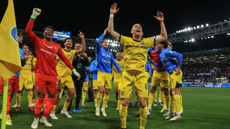 /images/c/a/l/calcio-serie-a-atalanta-bc-vs-parma-calcio-parma-calcio-celebrates-at-the-end-of-the-match-for-the-salvation-achieved-during-atalanta-bc-vs-parma-calcio-italian-soccer-serie-a-match-in-bergamo-italy-may-25-2025-bergamo-italy-copyright-xipaxsport-abacaxjpg_1750080089984.jpg