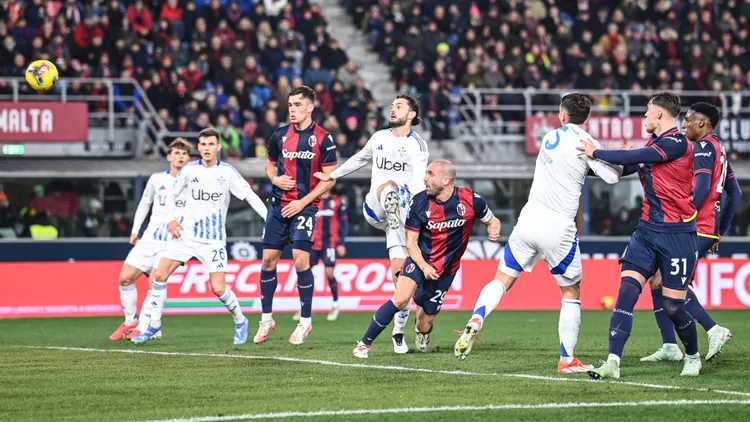 /images/c/a/l/calcio-serie-a-bologna-fc-vs-como-1907-lorenzo-de-silvestri-bologna-fc-scoaring-a-goal-during-bologna-fc-vs-como-1907-italian-soccer-serie-a-match-in-bologna-italy-february-01-2025-bologna-italy-copyright-xipaxsport-abacaxjpg_1756367336131.jpg