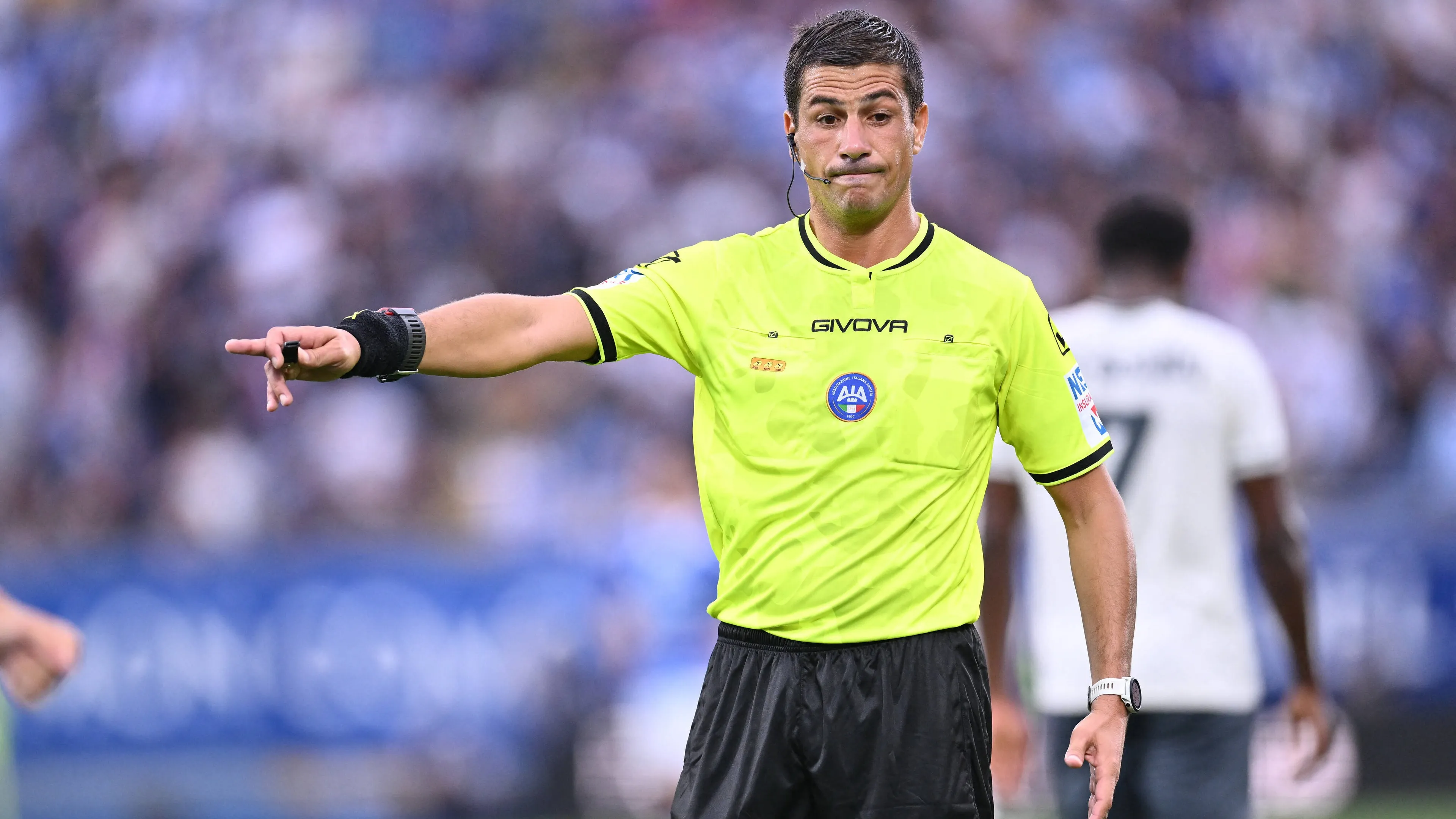 arbitro manganiello in como-lazio