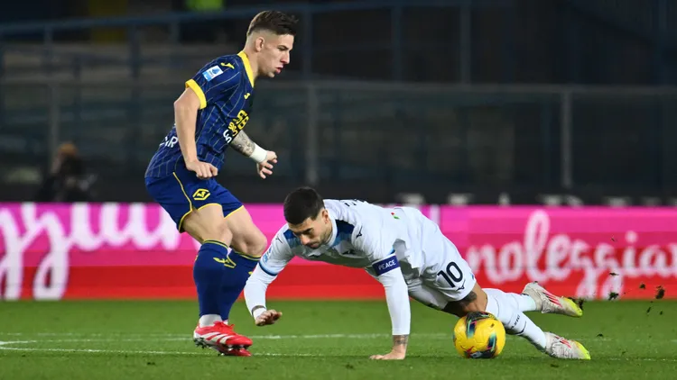 /images/c/a/l/calcio-serie-a-hellas-verona-fc-vs-ss-lazio-mattia-zaccagni-of-ss-lazio-in-action-during-the-21th-day-of-the-serie-a-championship-between-ss-lazio-and-hellas-verona-fc-at-the-marcantonio-bentegodi-on-january-109-2025-in-verona-italy-verona-italy-copyright-xipaxsport-abacaxjpg_1756458135641.jpg