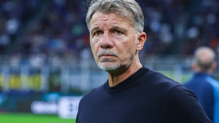 /images/c/a/l/calcio-serie-a-inter-fc-internazionale-vs-ss-lazio-marco-baroni-head-coach-of-ss-lazio-looks-on-during-serie-a-2024-25-football-match-between-fc-internazionale-and-ss-lazio-at-san-siro-stadium-milan-italy-copyright-xipaxsport-abacaxjpg_1748273628366.jpg