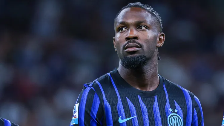 /images/c/a/l/calcio-serie-a-inter-fc-internazionale-vs-udinese-calcio-marcus-thuram-of-fc-internazionale-seen-during-serie-a-2025-26-football-match-between-fc-internazionale-and-udinese-calcio-at-san-siro-stadium-milan-italy-copyright-xipaxsport-abacaxjpg_1757778491456.jpg