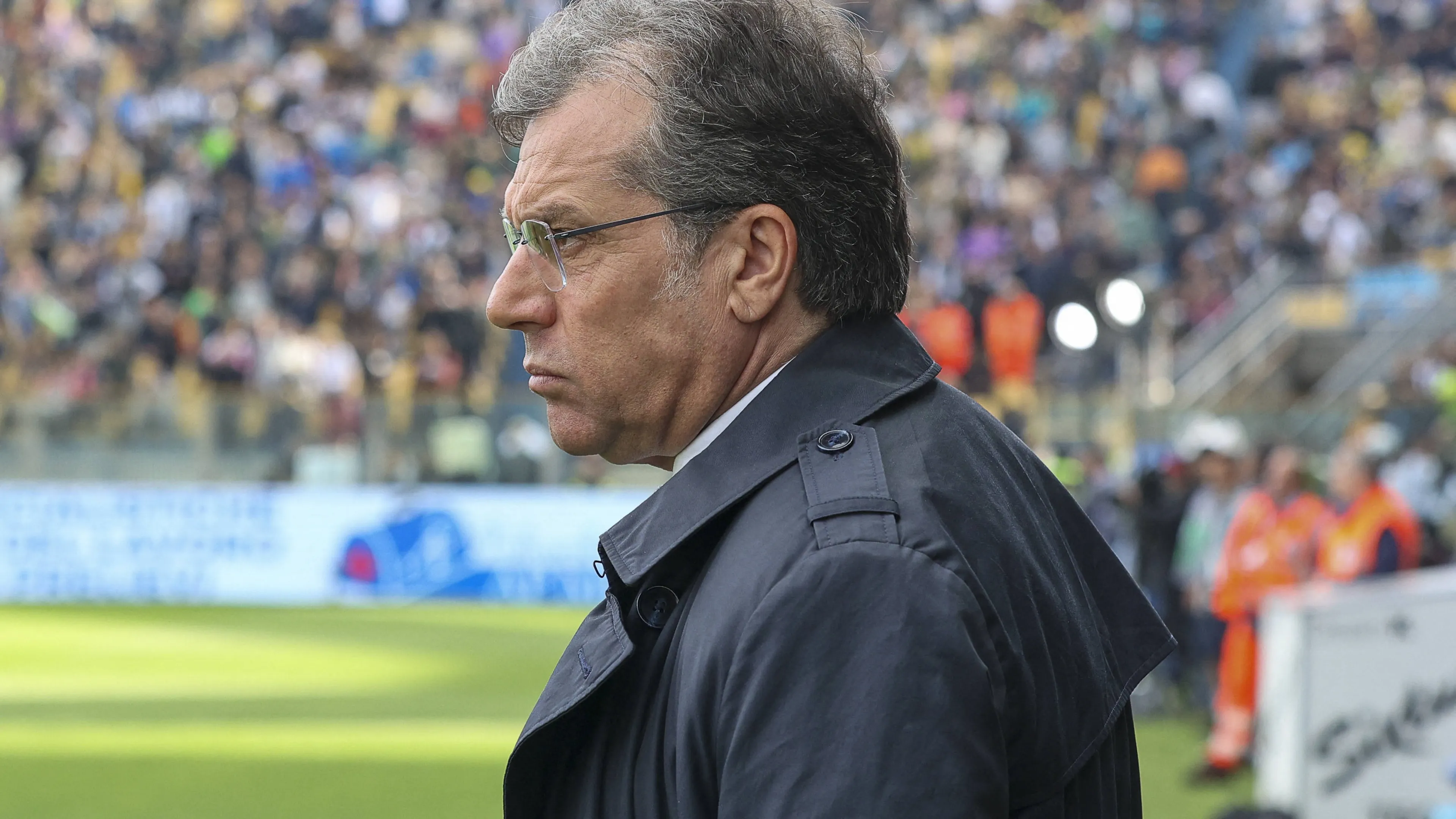 Copertina di CALCIO Serie A Parma Calcio vs Juventus FC Cristinao Giuntoli Director of Juventus FC during Parma Calcio vs Juventus FC 33 Serie A Enilive 2024 25 game at Ennio Tardini stadium in Parma PR Italy on April 23 2025 Parma Italy Copyright xIPAxSport ABACAx