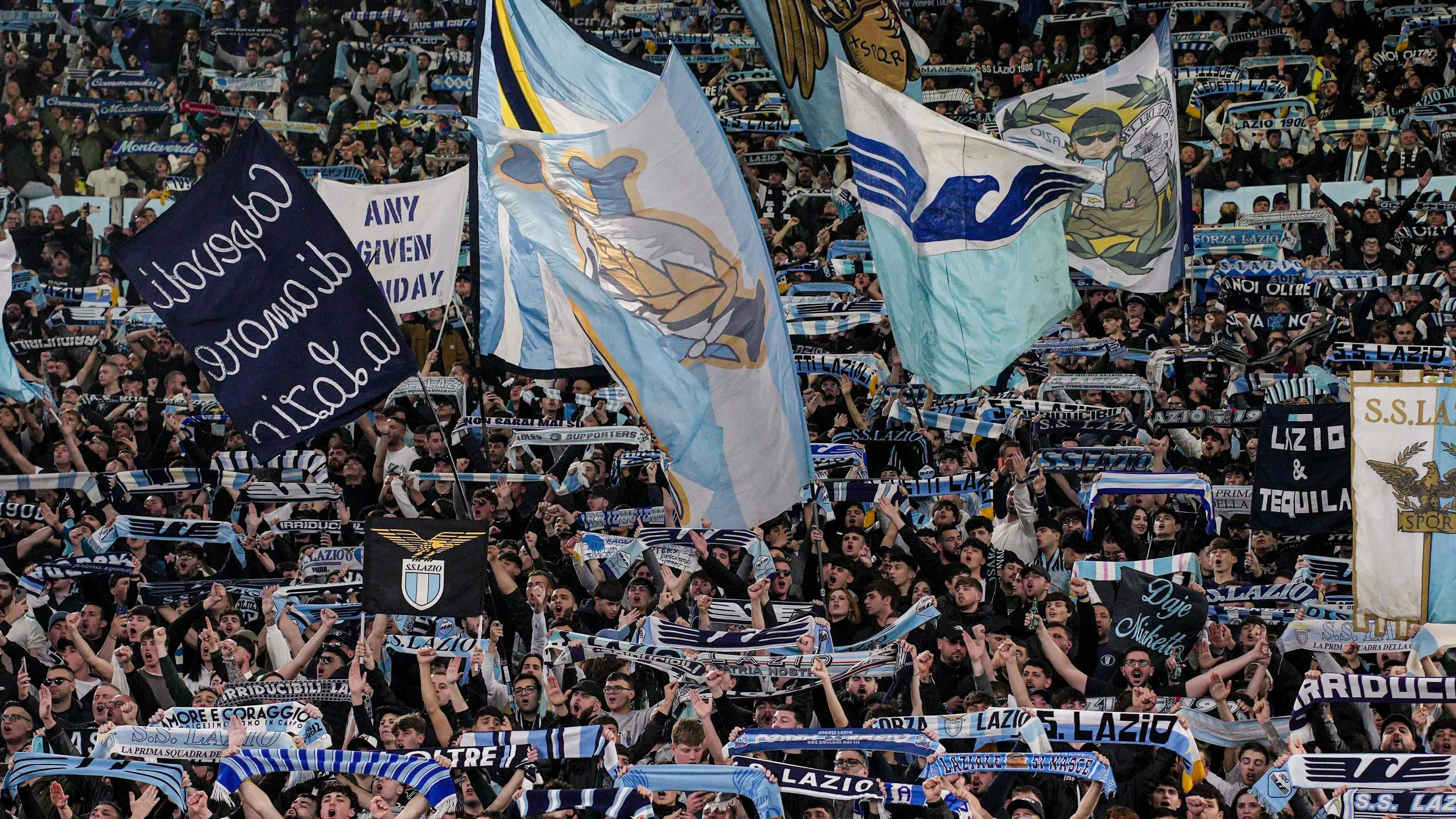 Lazio, mercato bloccato e contestazione dei tifosi ma c'è un clamoroso paradosso!
