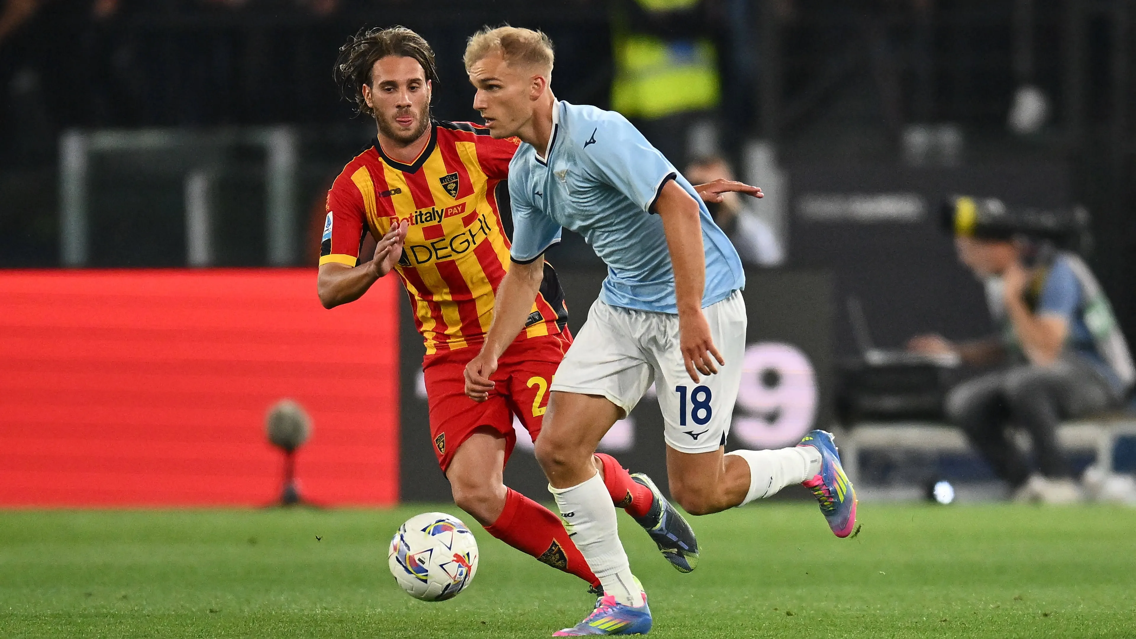 Lazio, il Tottenham si muove per Isaksen: la situazione