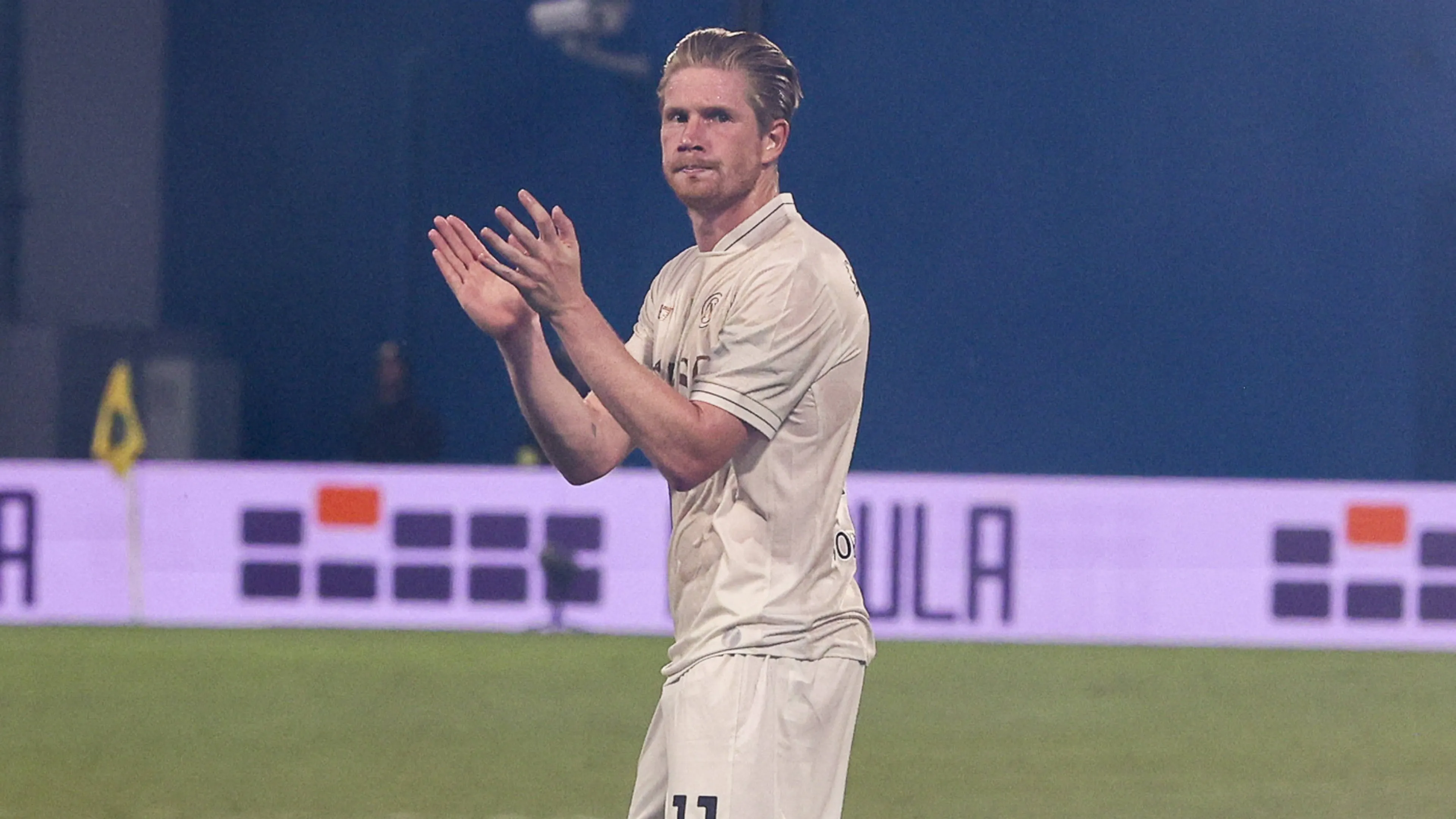 Napoli, la polemica del giornalista: "Il gol di De Bruyne è irregolare, ecco perchè"