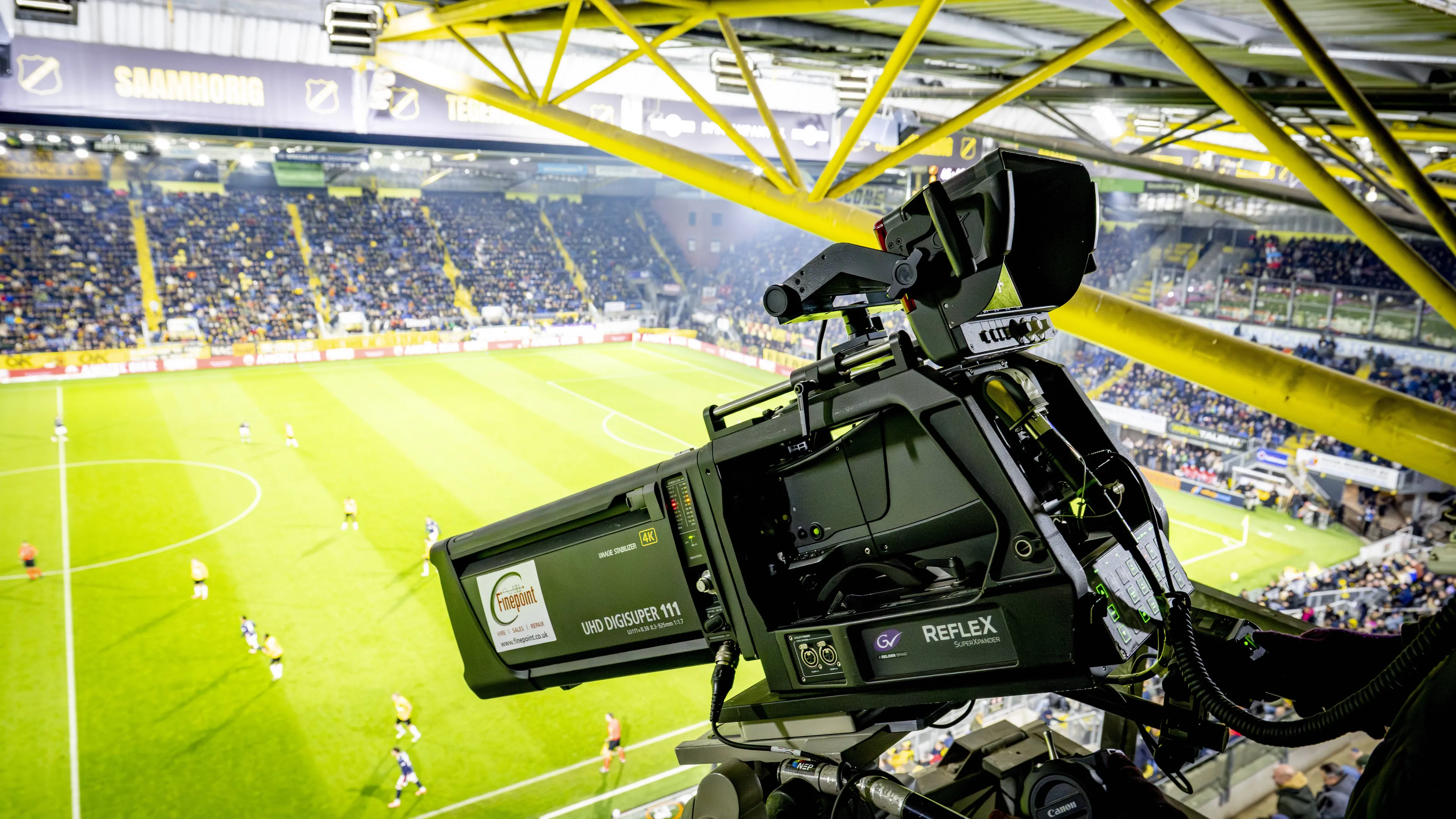 Tifosi in ansia, c'è il rischio di non vedere più le partite in tv