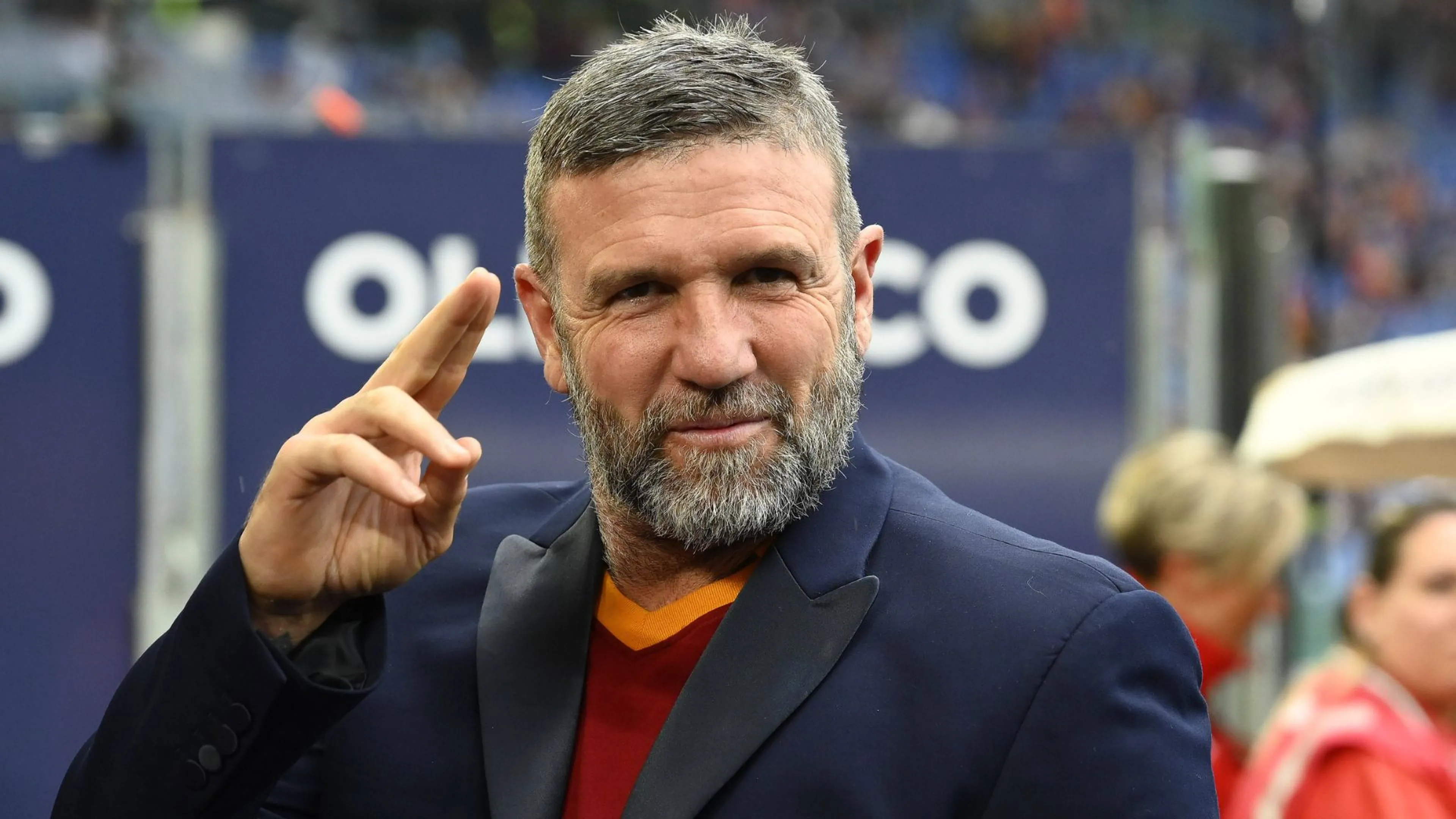 Copertina di CHE FINE HANNO FATTO? Da terzino dello scudetto a ristoratore e amante del padel: la nuova vita di Vincent Candela