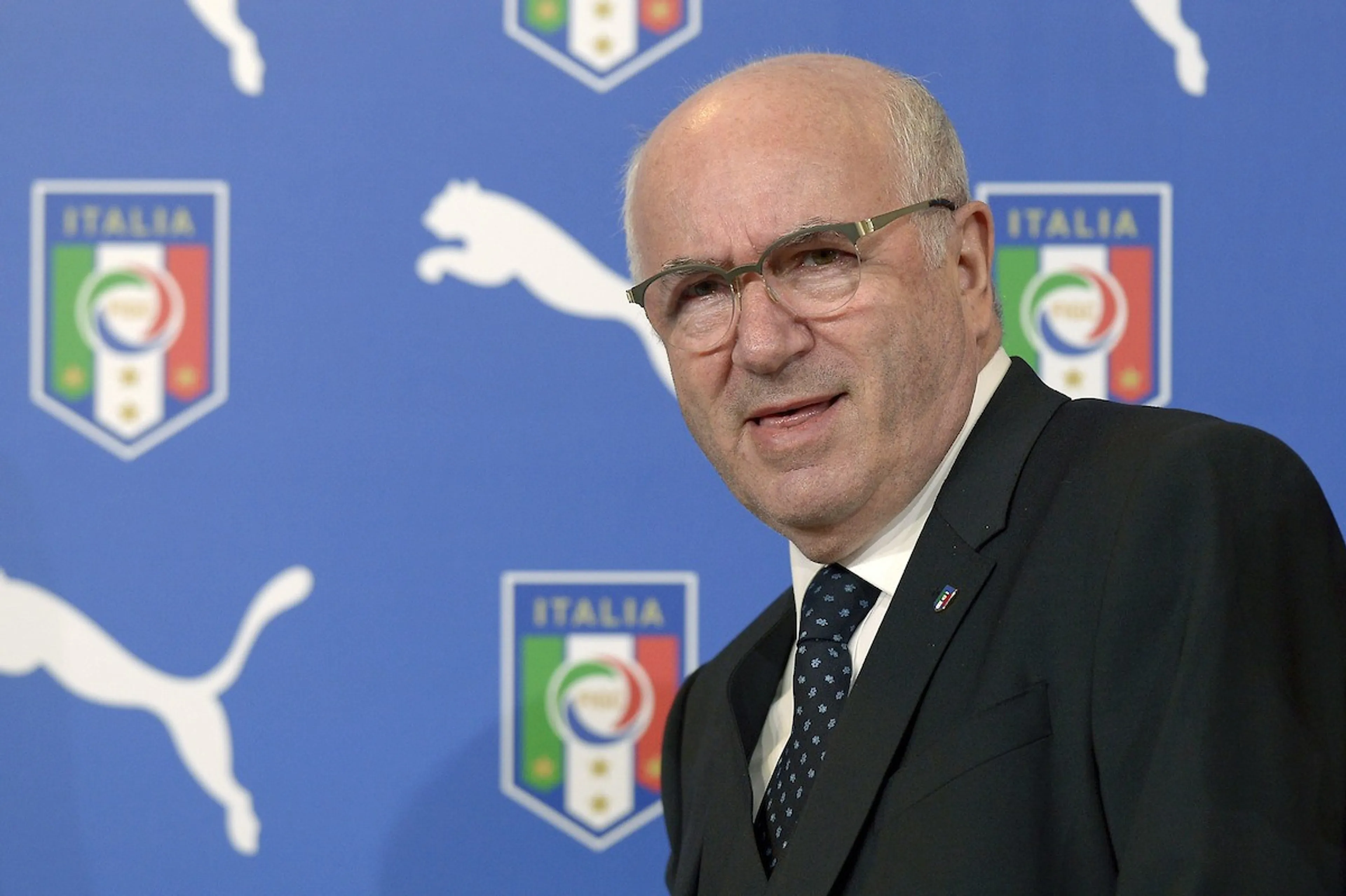 Copertina di La profezia di Tavecchio sul calcio italiano: “Verso la catastrofe, come il Titanic”. Poi punta Lotito