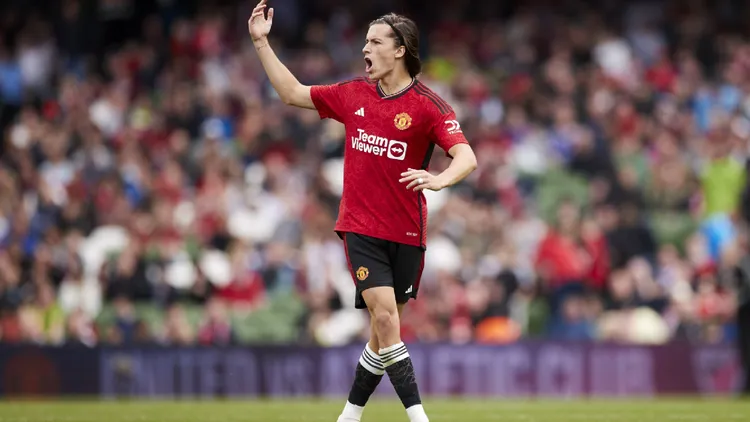 /images/c/a/r/carreras-benfica-manchester-united-amorim.jpg