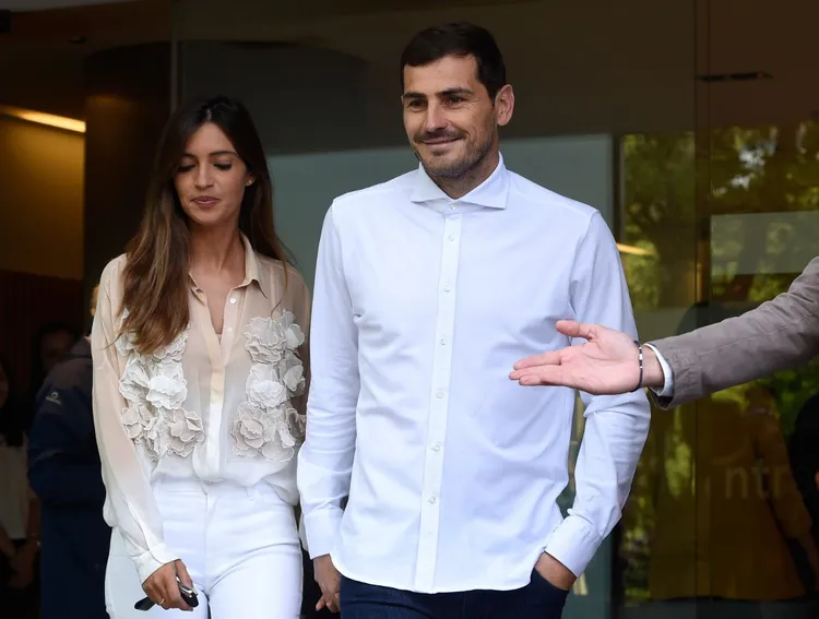/images/c/a/s/casillas-dimesso-dallospedale.jpg