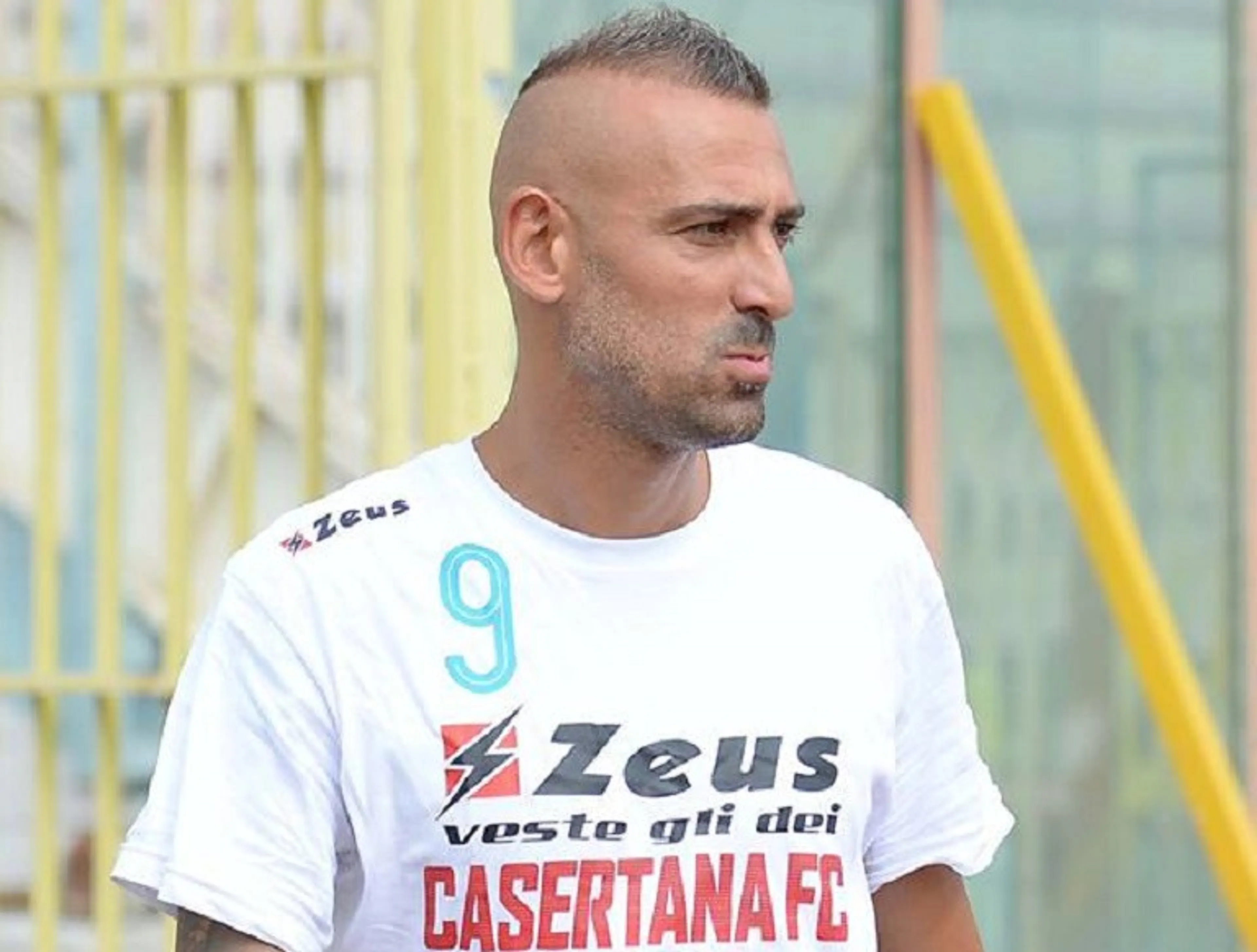 Copertina di Ma che C fai qui? Bomber Castaldo, la Casertana e una missione da compiere