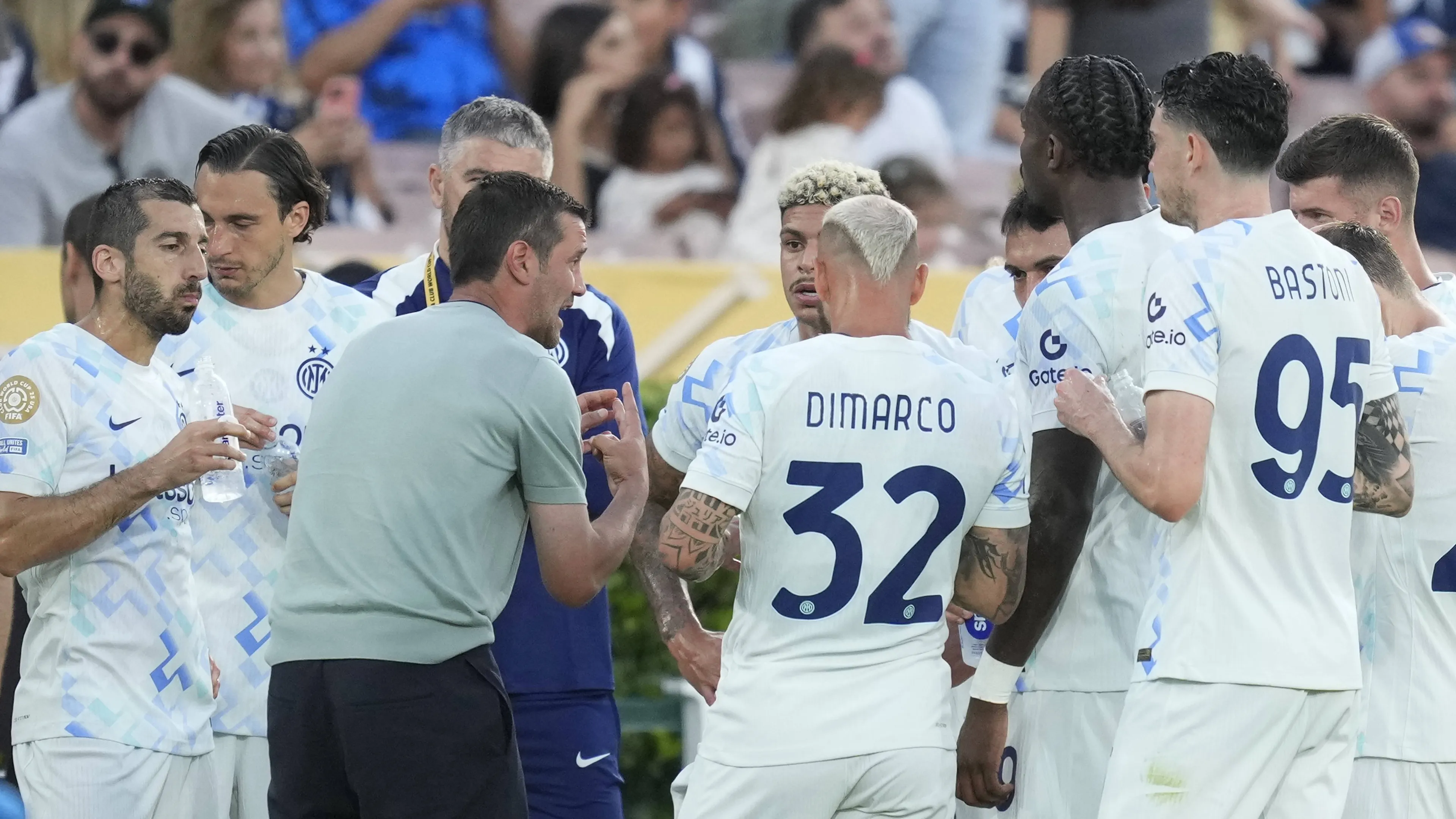 Discorso alla squadra da parte di Chivu