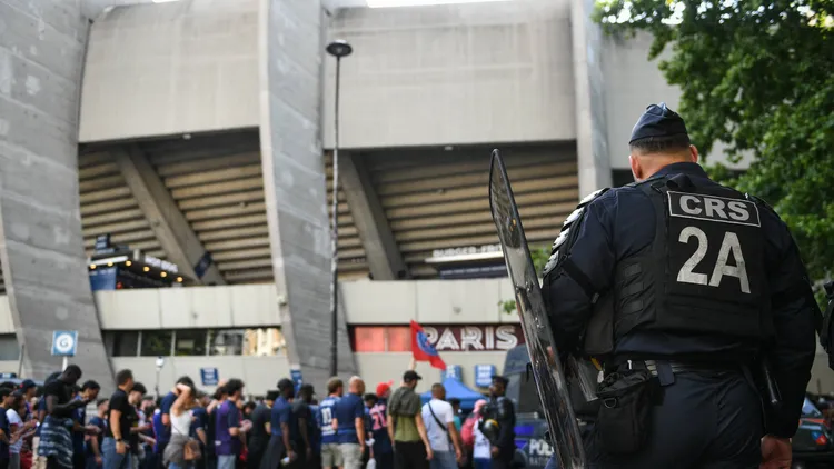 /images/c/h/a/champions-league-psg-vs-inter-milan-security-fa-police-reinforcements-secure-around-the-parc-des-princes-stadium-before-the-diffusion-of-the-uefa-champions-league-final-football-match-between-paris-saint-germain-and-inter-milan-in-munich-in-paris-on-may-31-2025-photo-by-firas-abdullah-abacapresscom-paris-ile-de-france-france-copyright-xabdullahxfiras-abacaxjpg_1748713550990.jpg