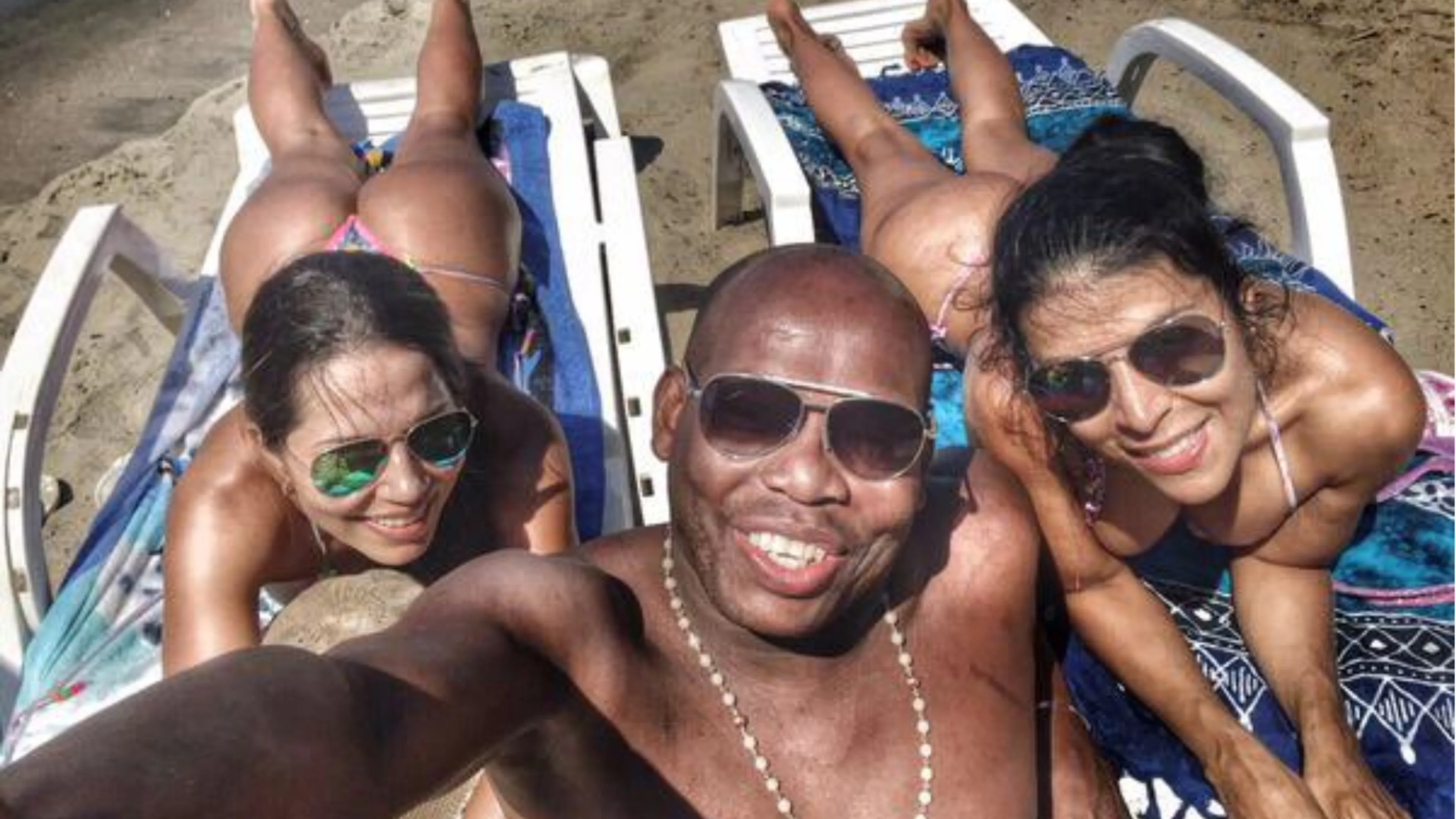 Copertina di Che fine ha fatto Asprilla? Oggi è il re dei condom e dello zucchero ma la sua giornata tipo è assurda