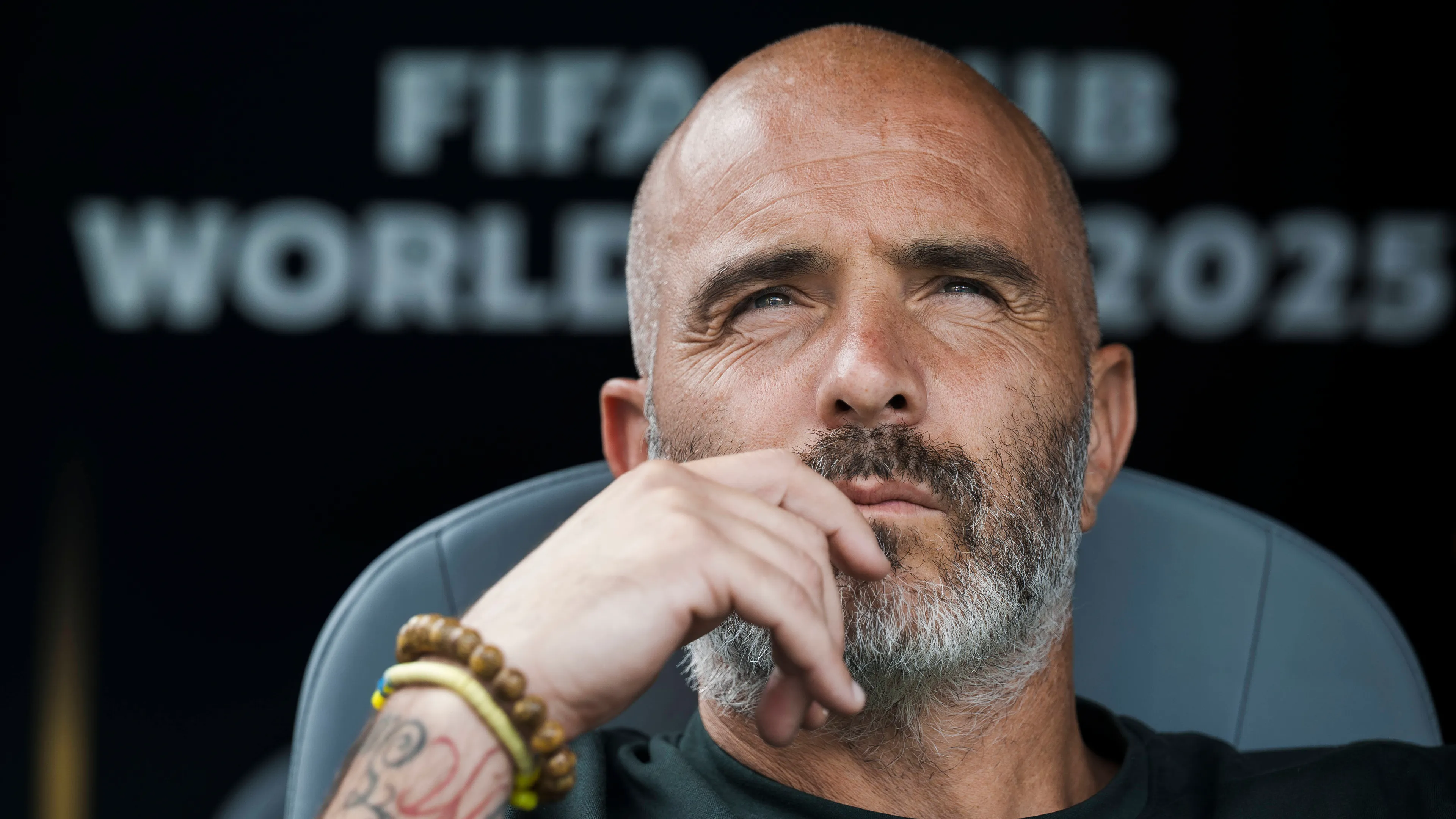 Maresca e i messaggi del Chelsea: l'allenatore svela i surreali SMS che riceve