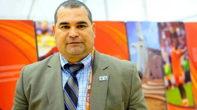 /images/c/h/i/chilavert-paraguay.jpg