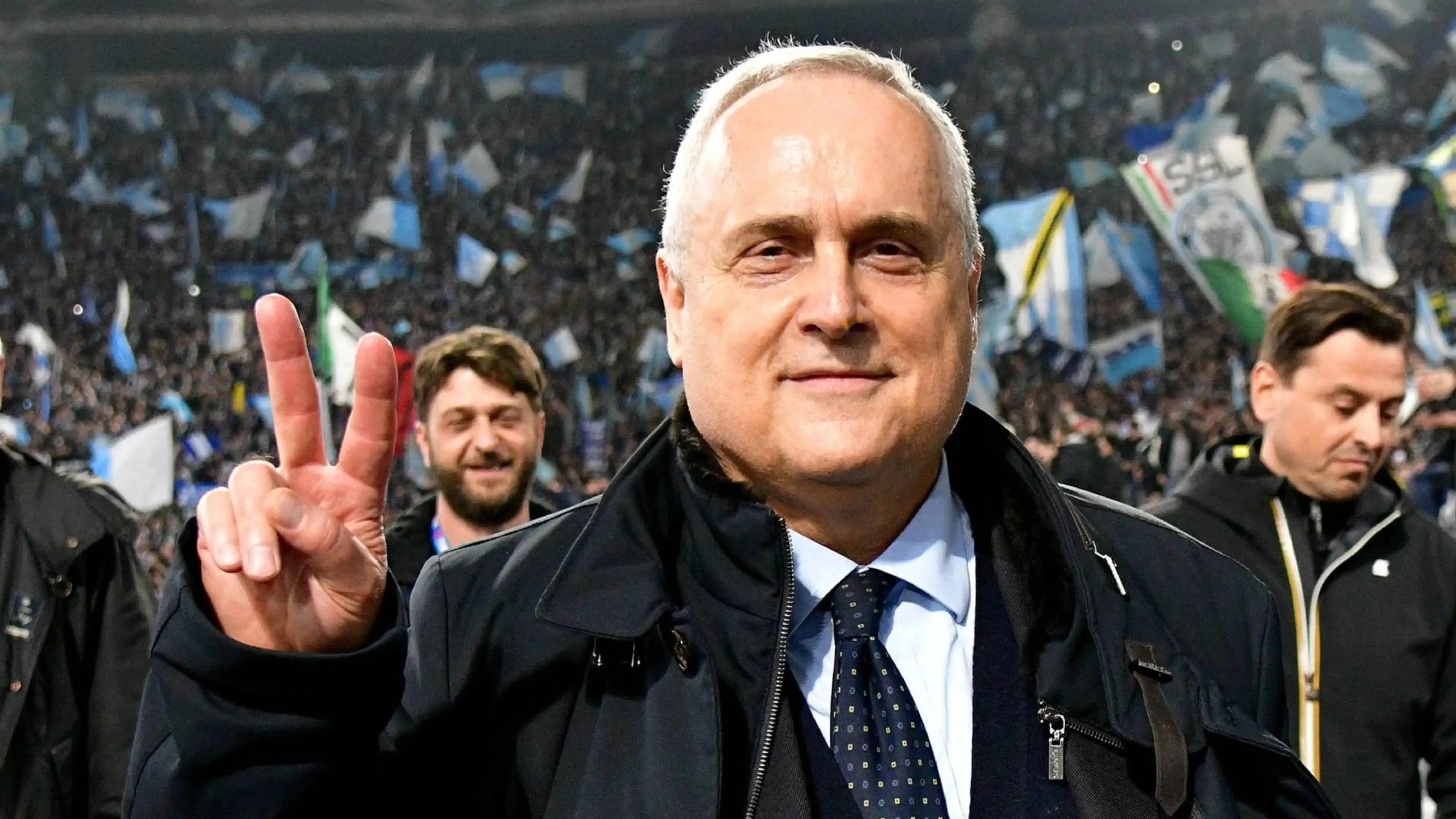 Copertina di Lotito infiamma il derby: "Roma 'caciarona', poi se non raggiuge l'obiettivo sparisce"