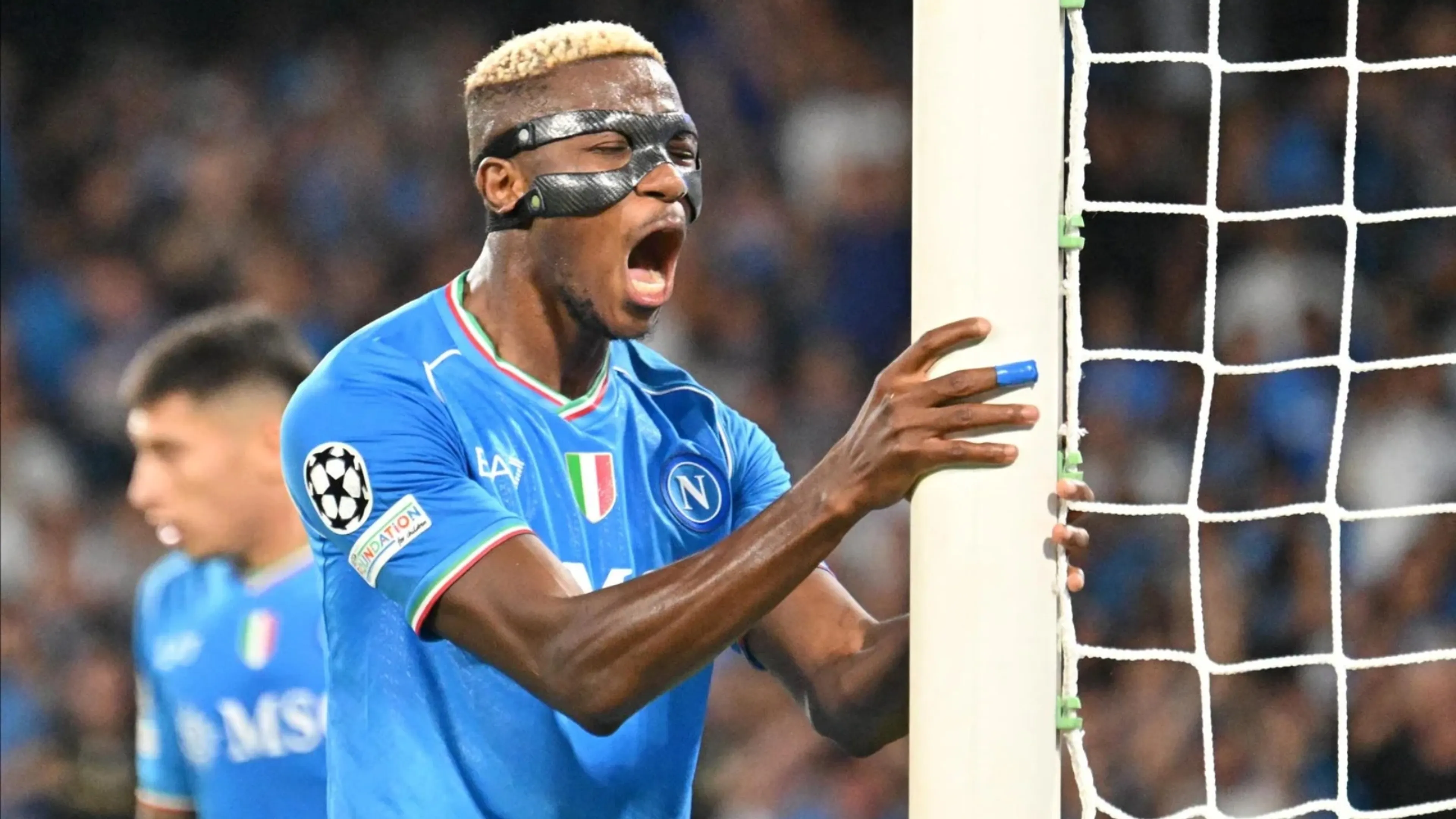 Copertina di Colpo di scena Osimhen: "Se il Psg non alza l'offerta resta un altro anno a Napoli"