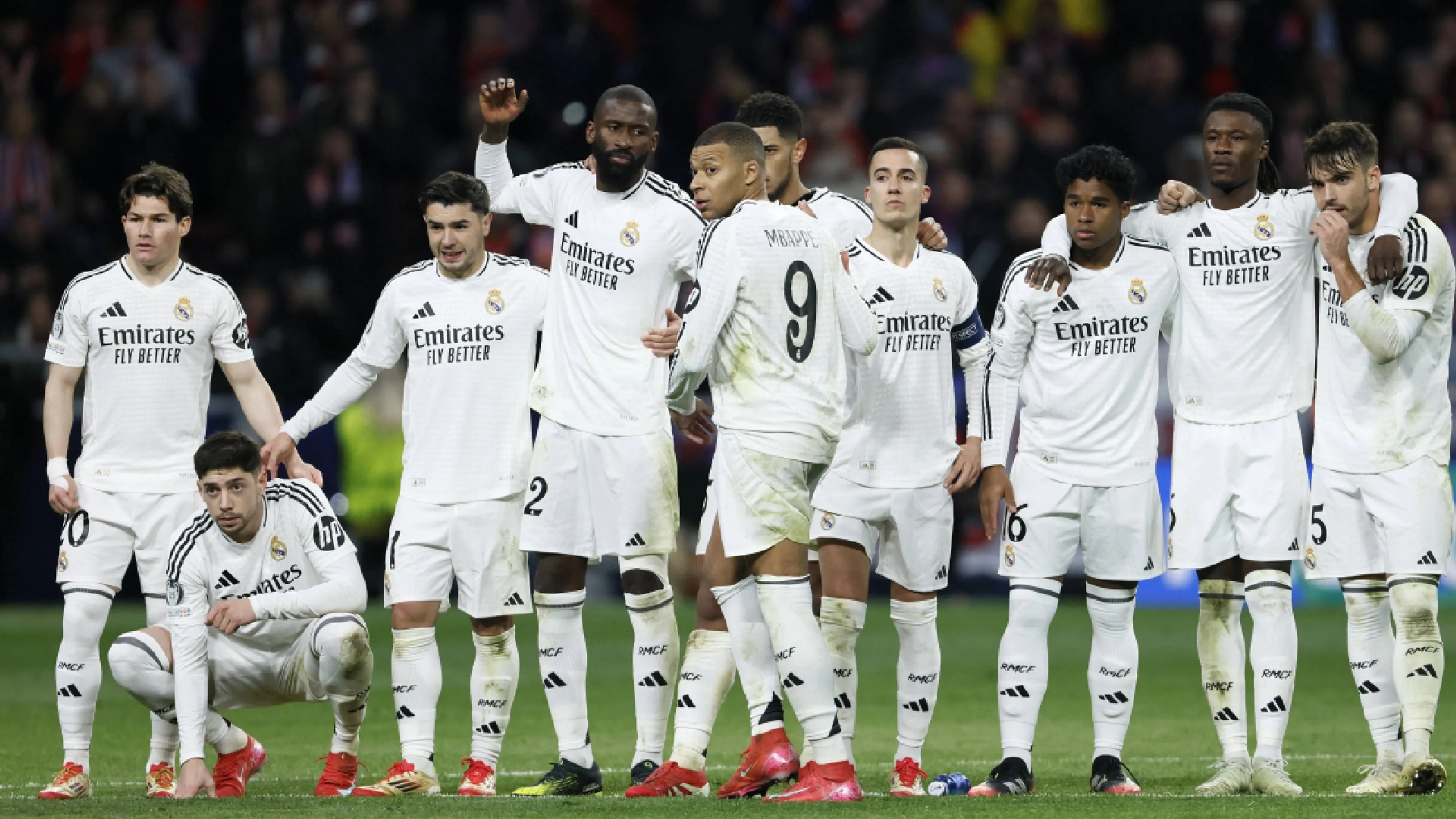 Copertina di "Condotta indecente": 4 big del Real Madrid rischiano grosso. Il caso