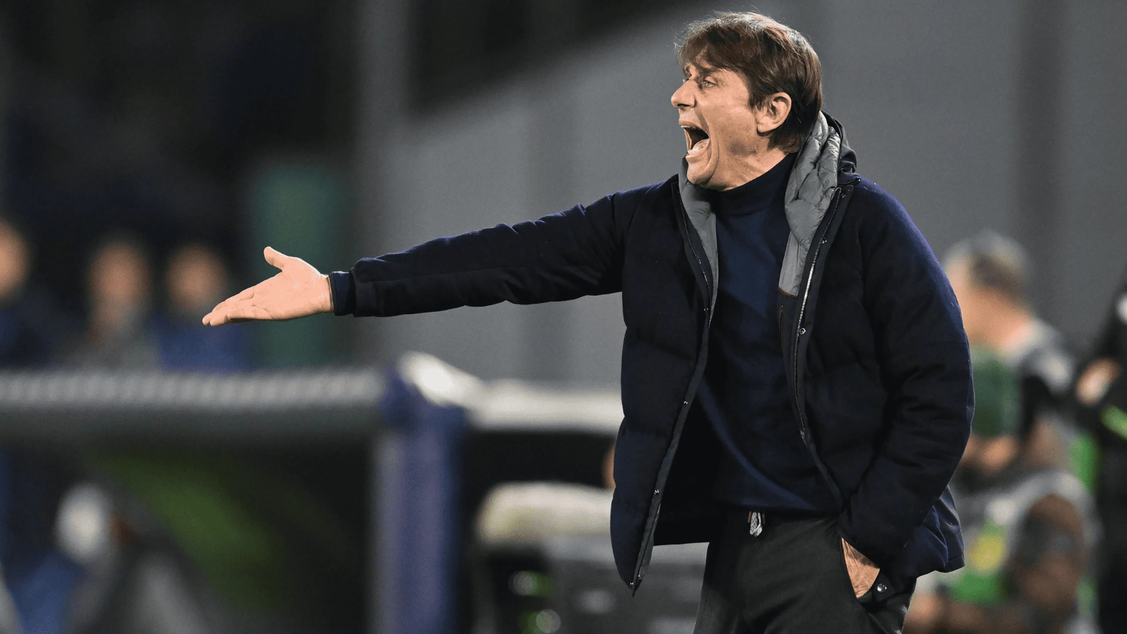 Copertina di Criscitiello avverte: "Conte ama Napoli, ma con De Laurentiis non c'è rapporto!"
