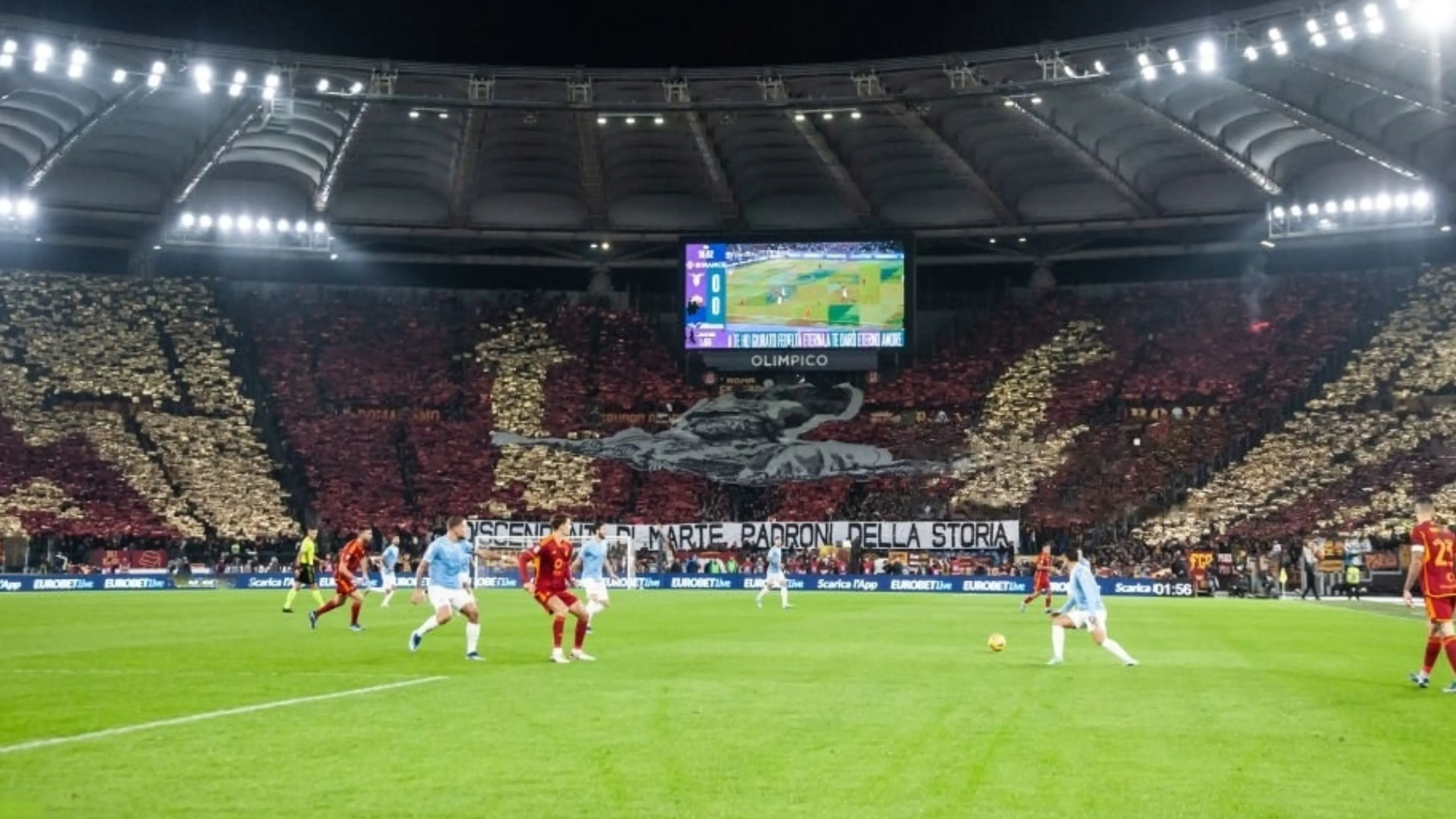 Copertina di Romanisti furiosi per la "censura" della coreografia della Curva Sud ma Dazn spiega il motivo