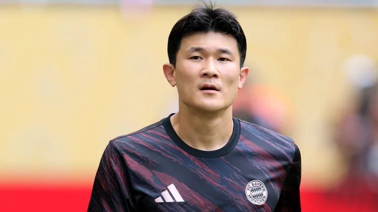 /images/c/r/-/cr-flamengo-v-fc-bayern-mnchen-round-of-16-fifa-club-world-cup-2025-kim-min-jae-of-bayern-munich-portrait-before-the-fifa-club-world-cup-2025-round-of-16-match-between-cr-flamengo-and-fc-bayern-mnchen-at-hard-rock-stadium-on-june-29-2025-in-miami-gardens-florida-miami-gardens-hard-rock-stadium-fl-united-states-copyright-xrichardxsellers-sportsphoto-aplx-14129472jpg_1753987601835.jpg