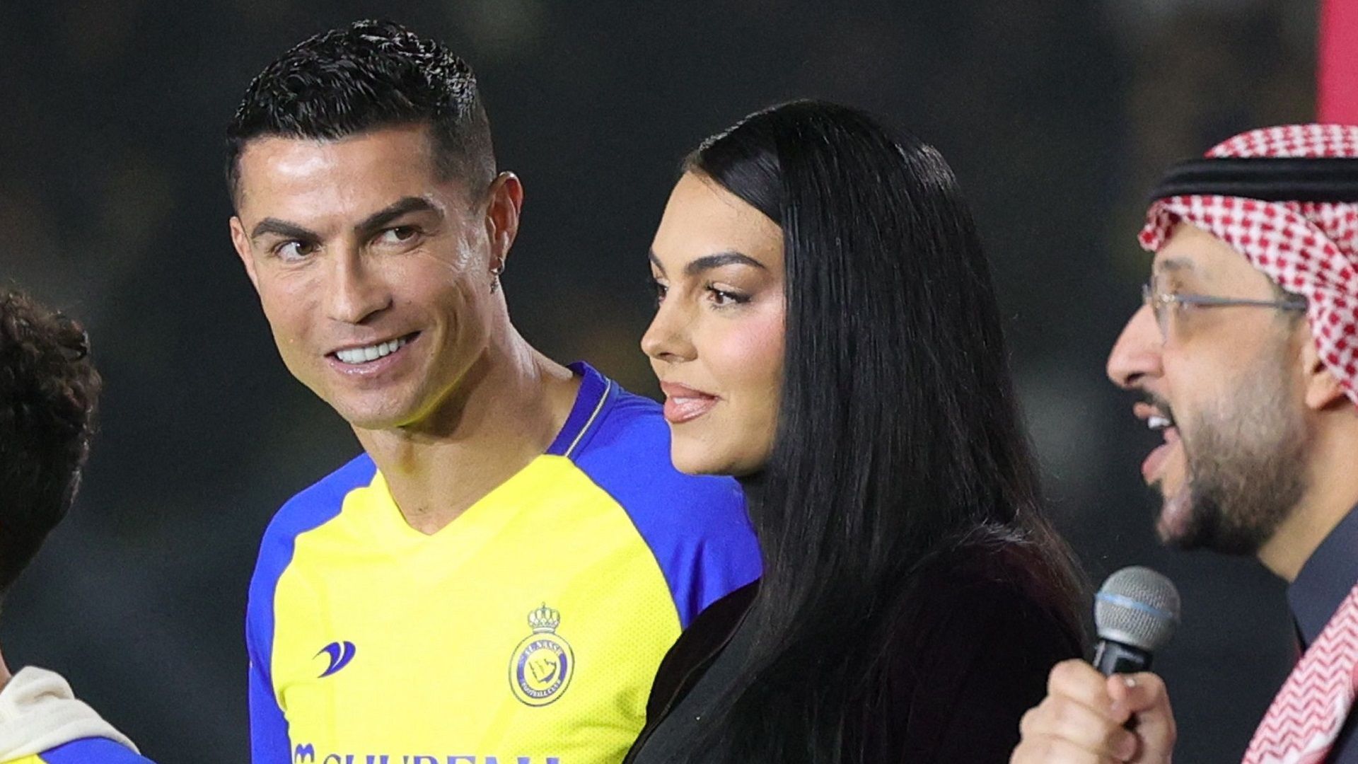 cr7-e-georgina-al-nassr-1