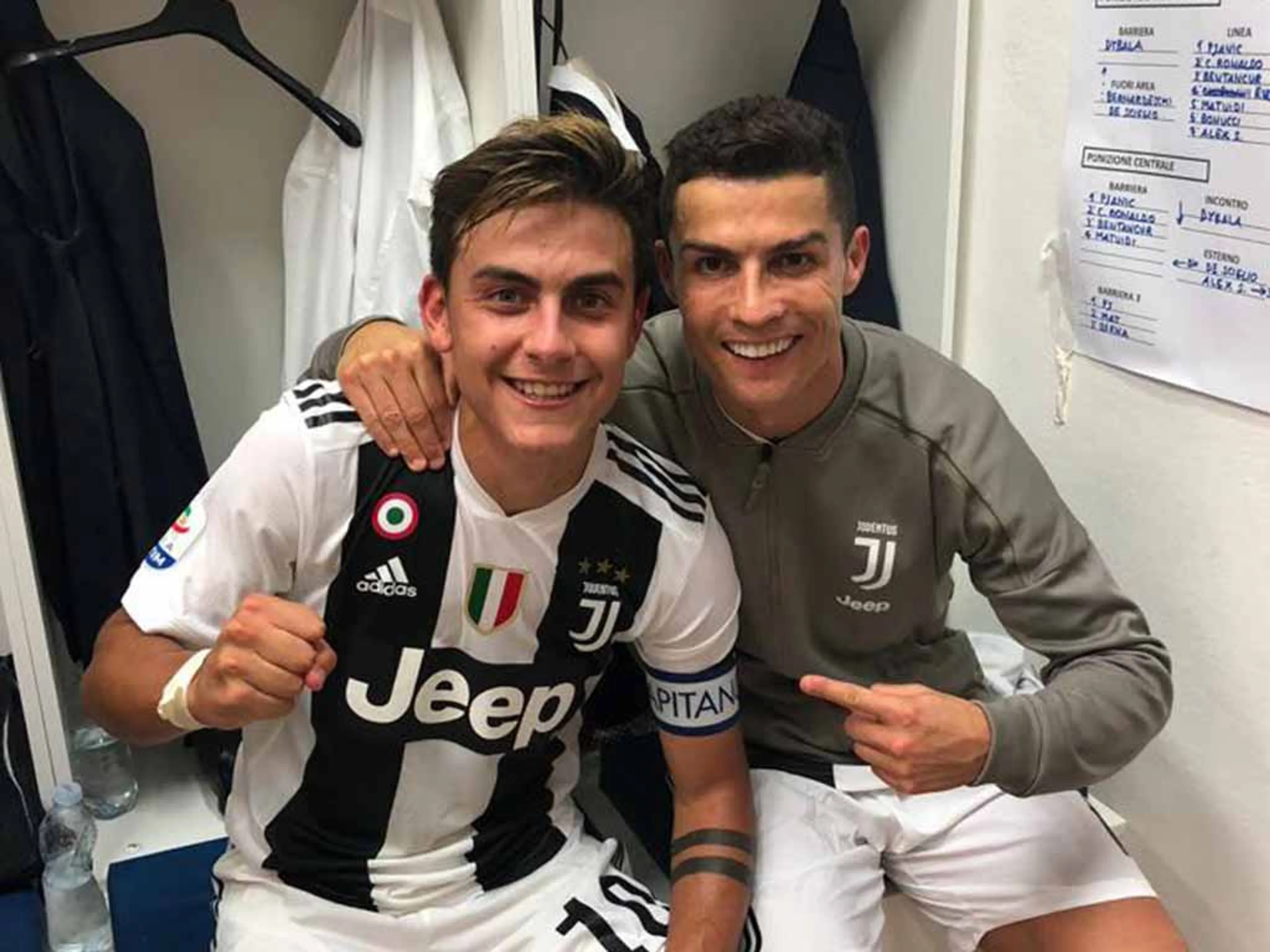Copertina di Dybala ha spiegato a Ronaldo perché è odiato in Argentina