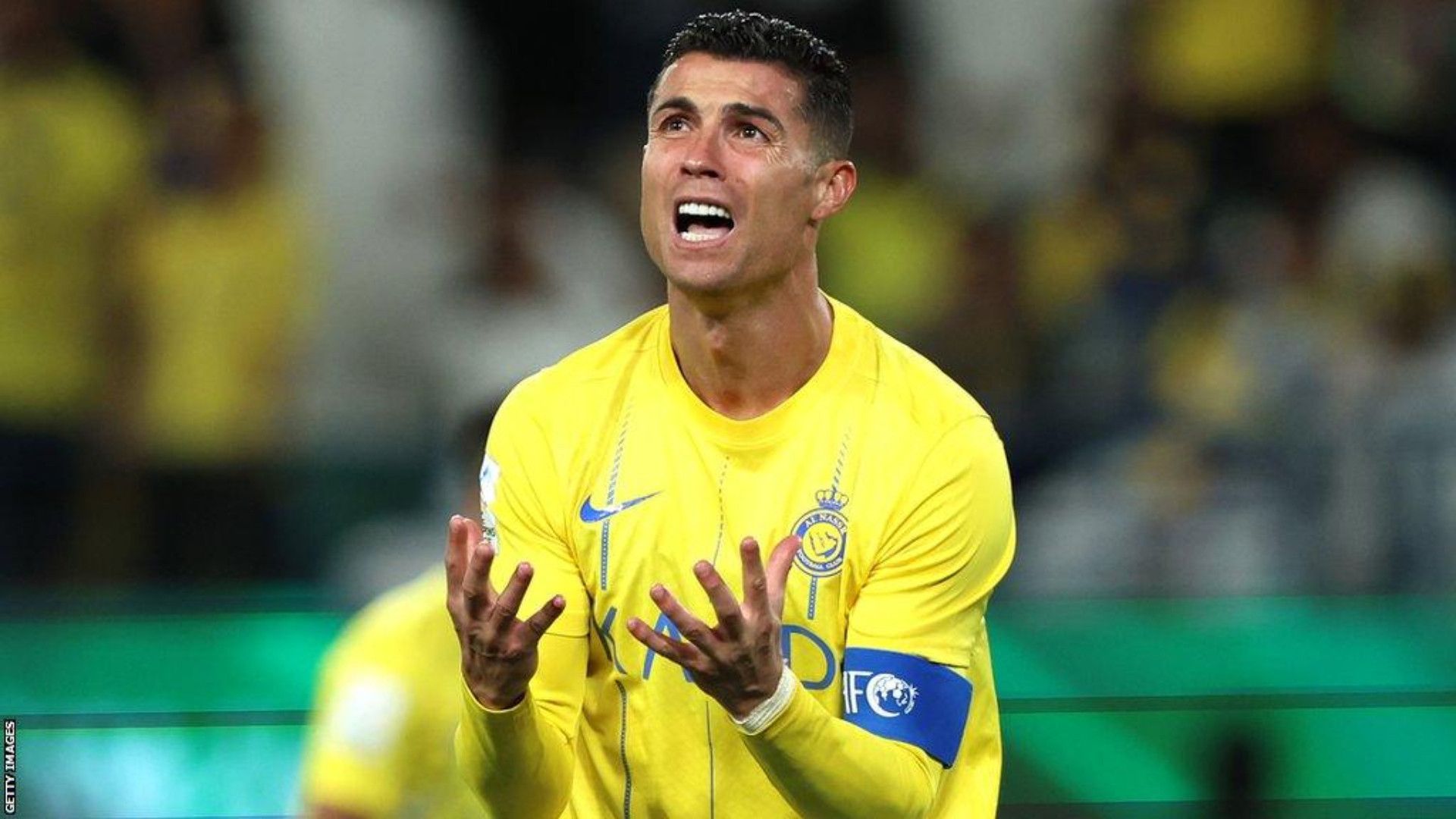 cr7-rigore-al-nassr-tifosi