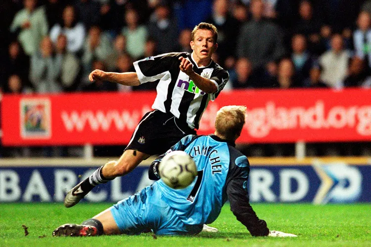 /images/c/r/a/craig-bellamy.jpg