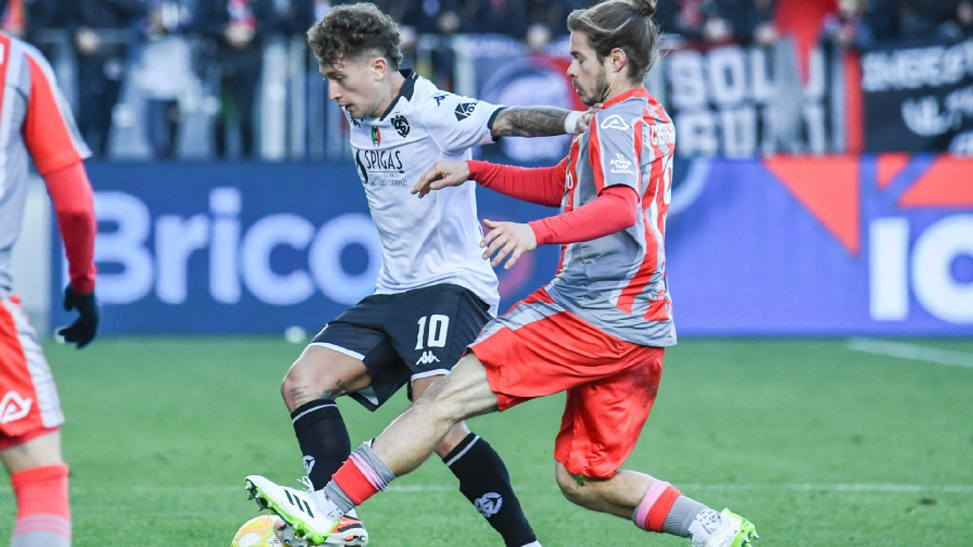 Copertina di cremonese spezia serie bkt