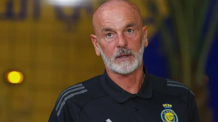 /images/c/r/i/Cristiano-Ronaldo-superiore-a-Messi-secondo-Stefano-Pioli.jpg