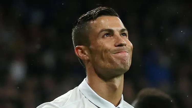 /images/c/r/i/cristiano-ronaldo-11.jpg