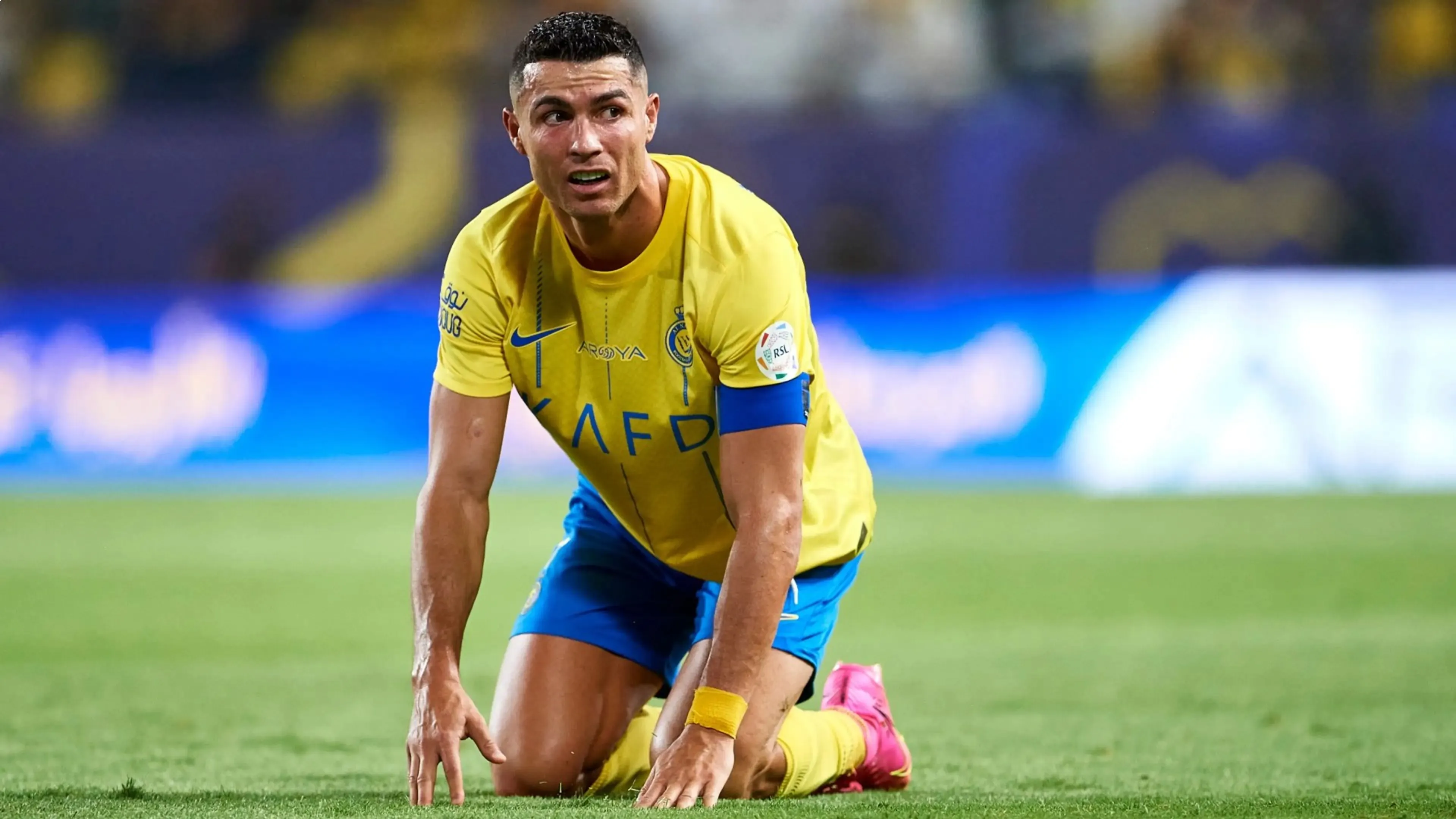 Ronaldo senza rispetto, perde e dà del "cagones" ai compagni