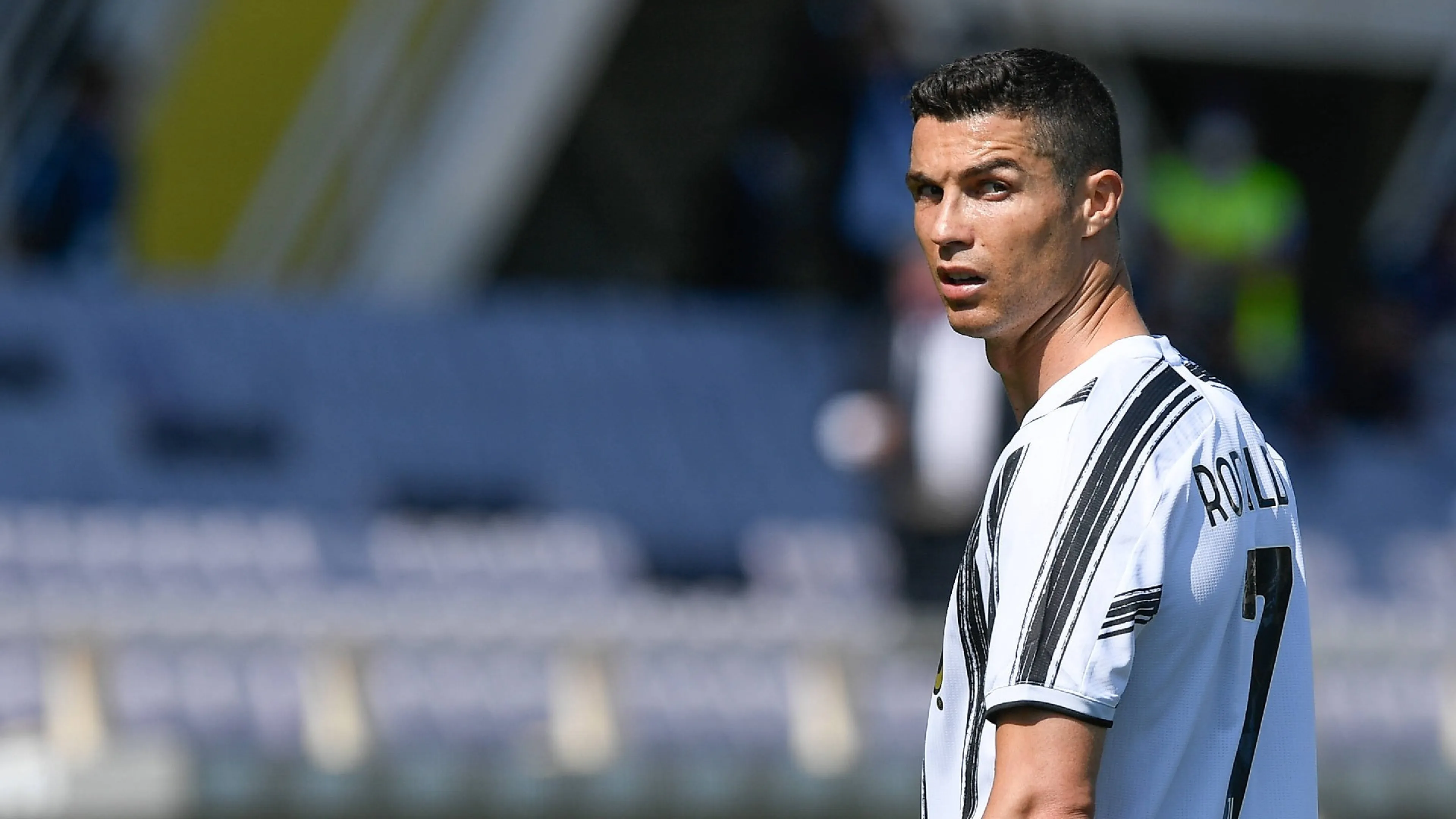 Il retroscena di mercato di Evra: "Prima della Juve, Cristiano Ronaldo voleva andare al Psg"