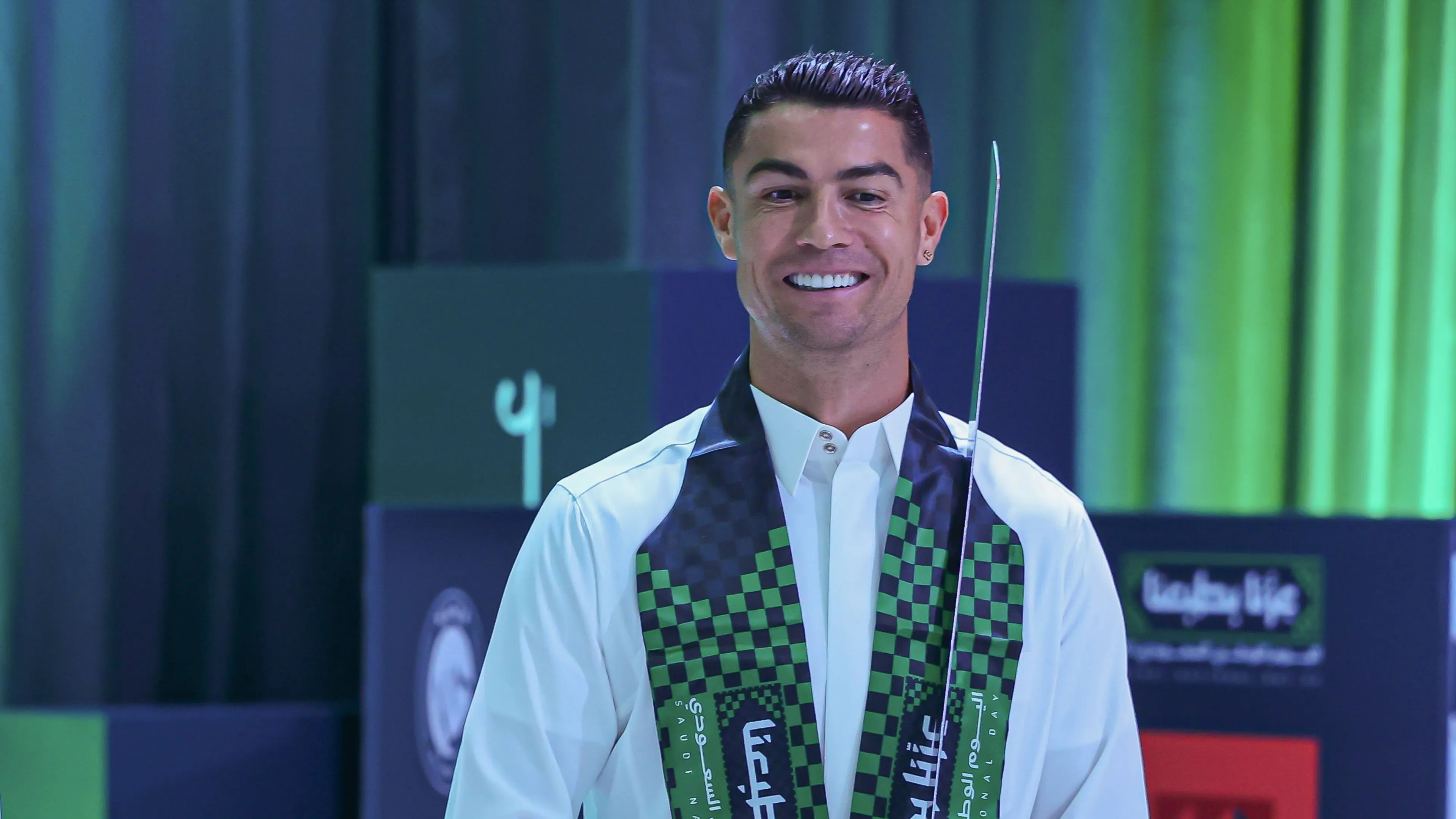 "Non è possibile che l'abbia detto!": la rivelazione di Cristiano Ronaldo sulle sue supercar manda in tilt i social!