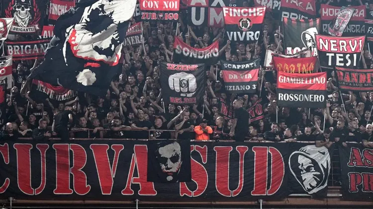 /images/c/u/r/curva-sud-1.jpg
