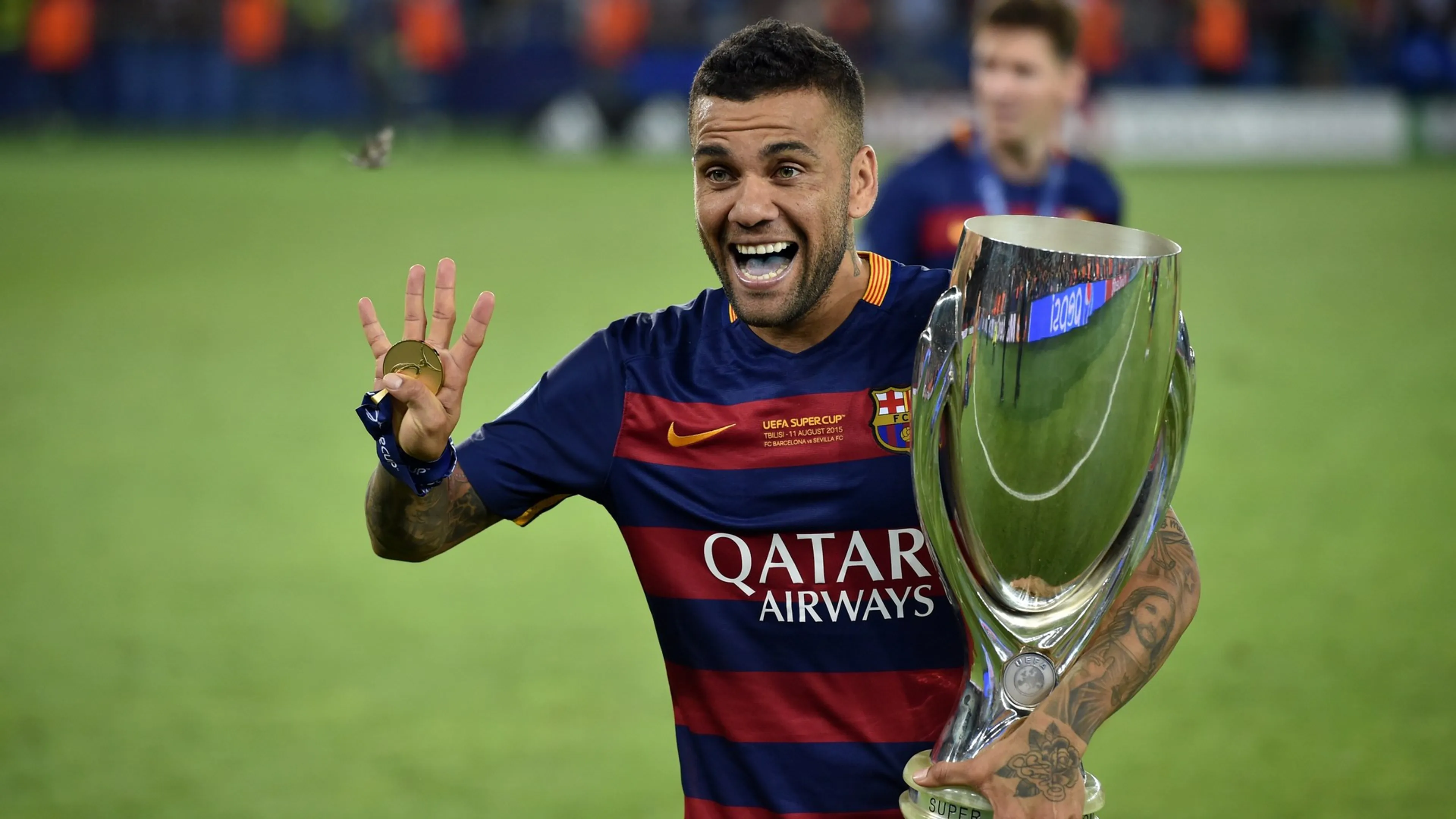 Copertina di Assurdo Dani Alves: potrebbe vincere il 45° trofeo stando in carcere