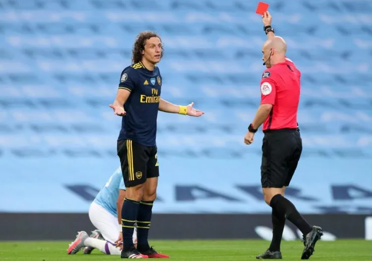 /images/d/a/v/david-luiz.jpg