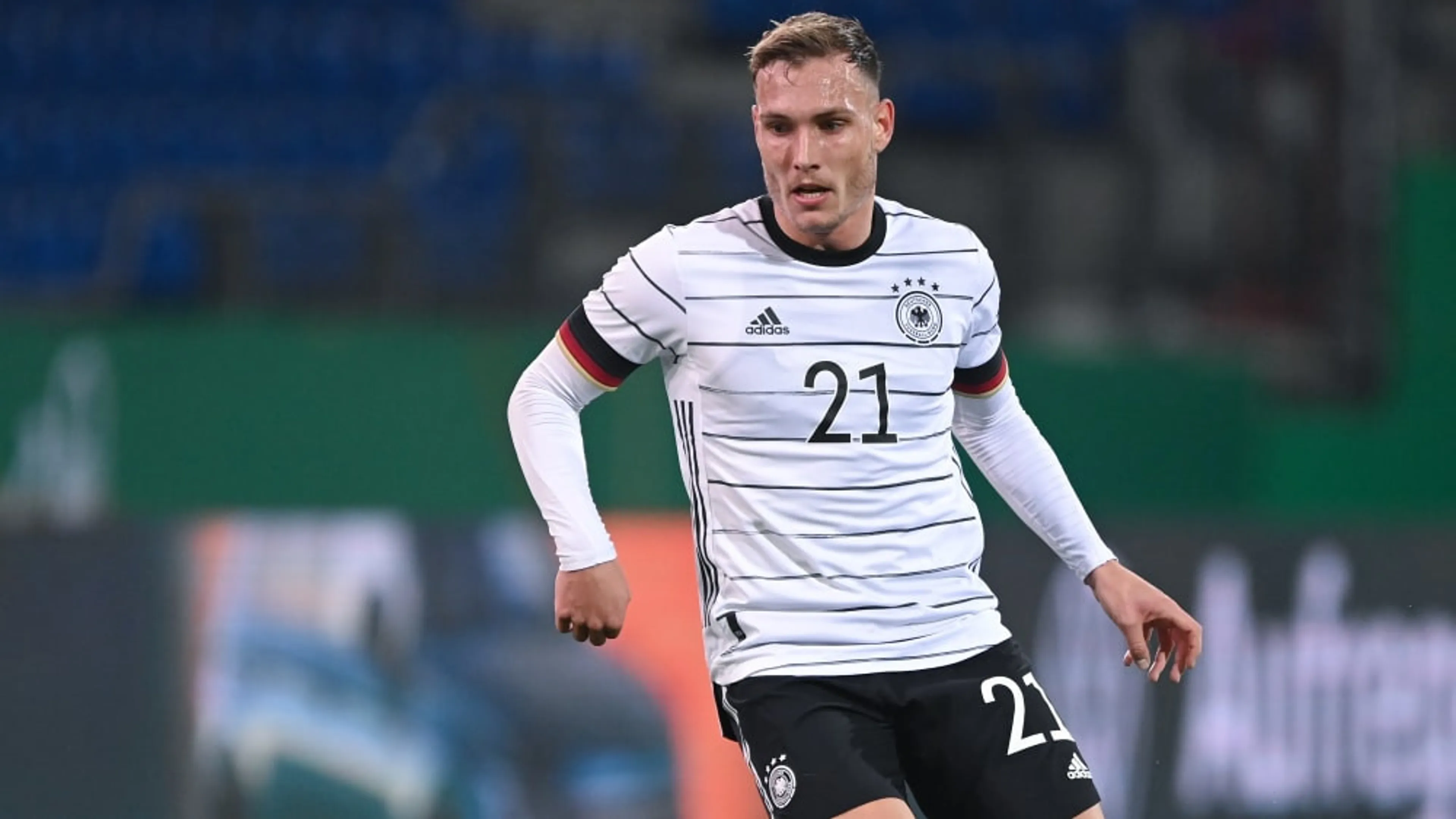 Copertina di ESCLUSIVA – Alex Sandro e Pellegrini non convincono. La Juve punta David Raum